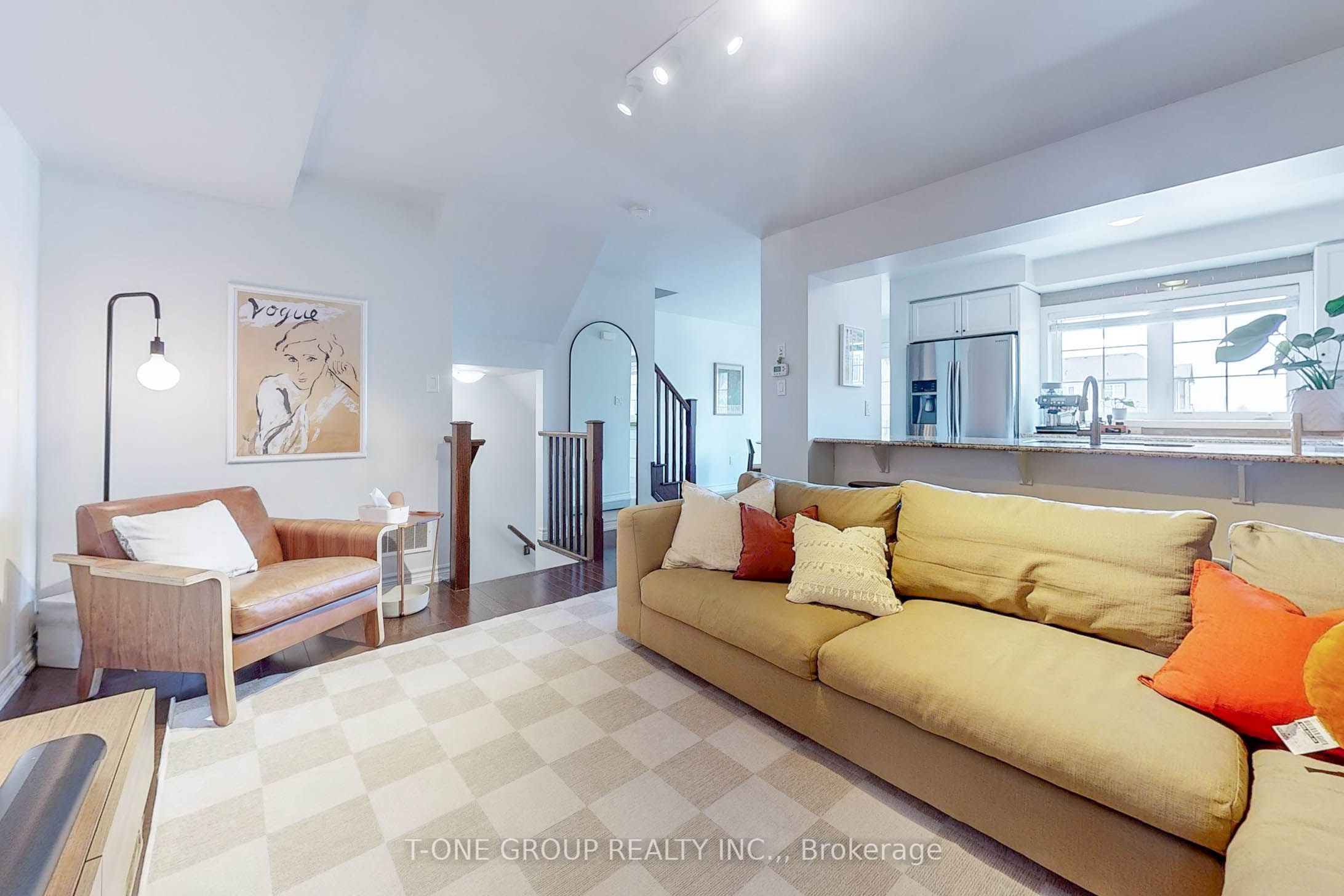 301 ELLEN DAVIDSON Drive Property Photo 1