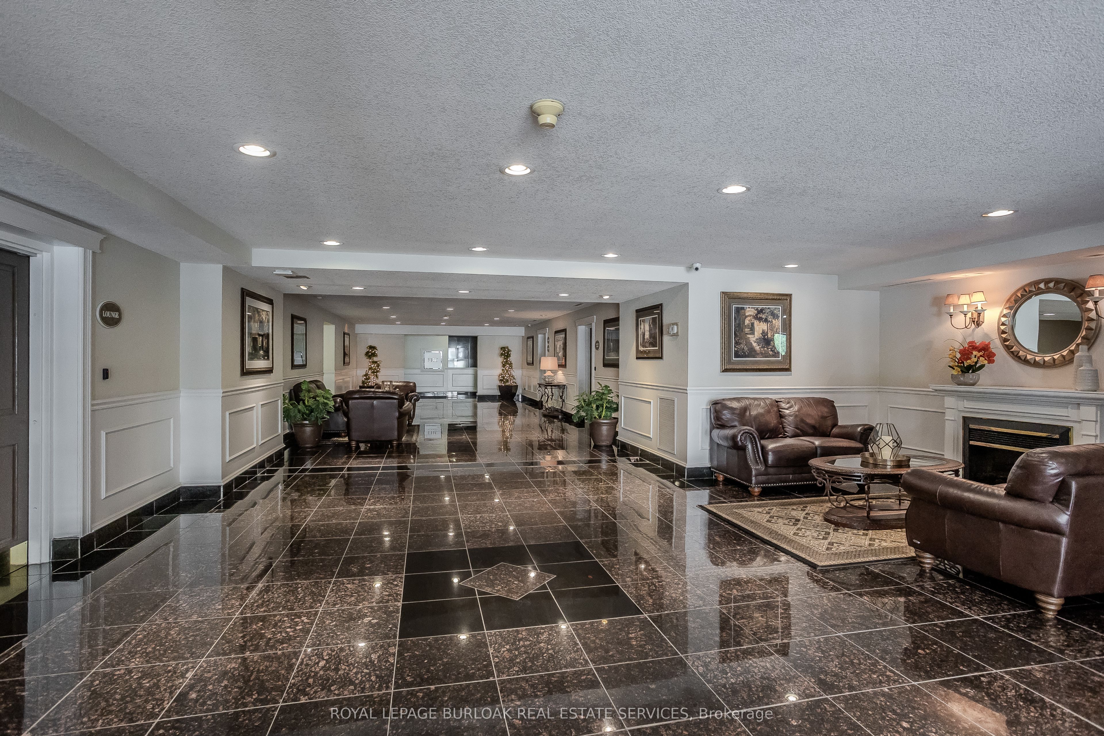 1998 Ironstone Drive 410 Property Photo 3