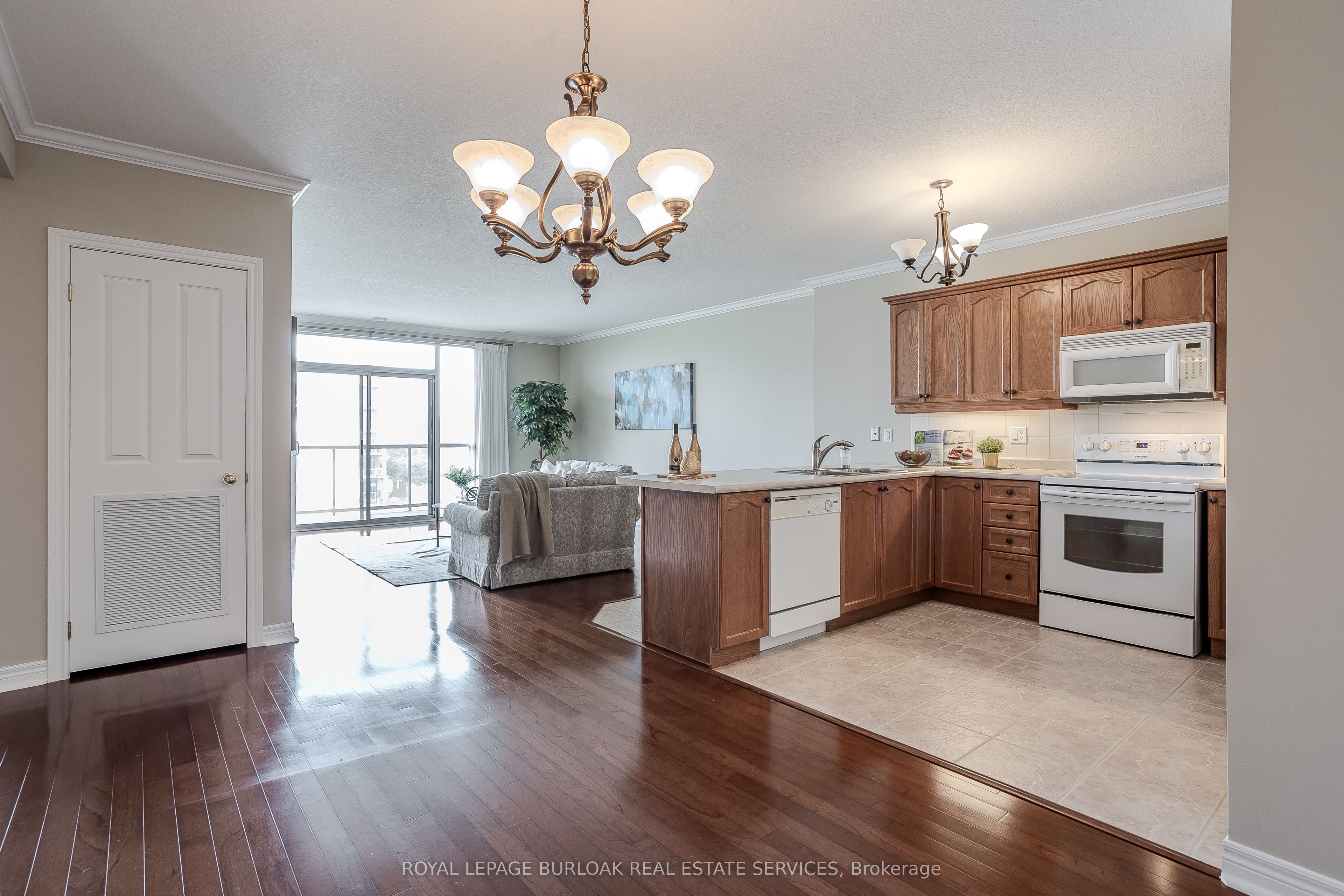 1998 Ironstone Drive 410 Property Photo 7