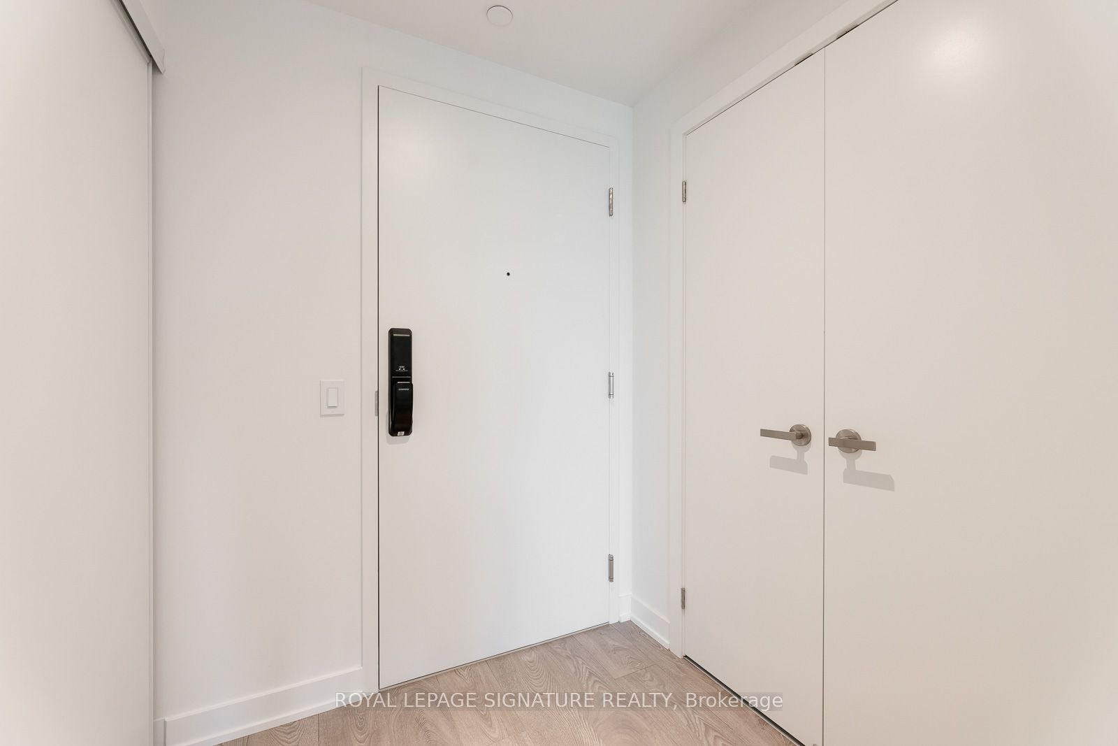 28 Ann Street 914 Property Photo 1