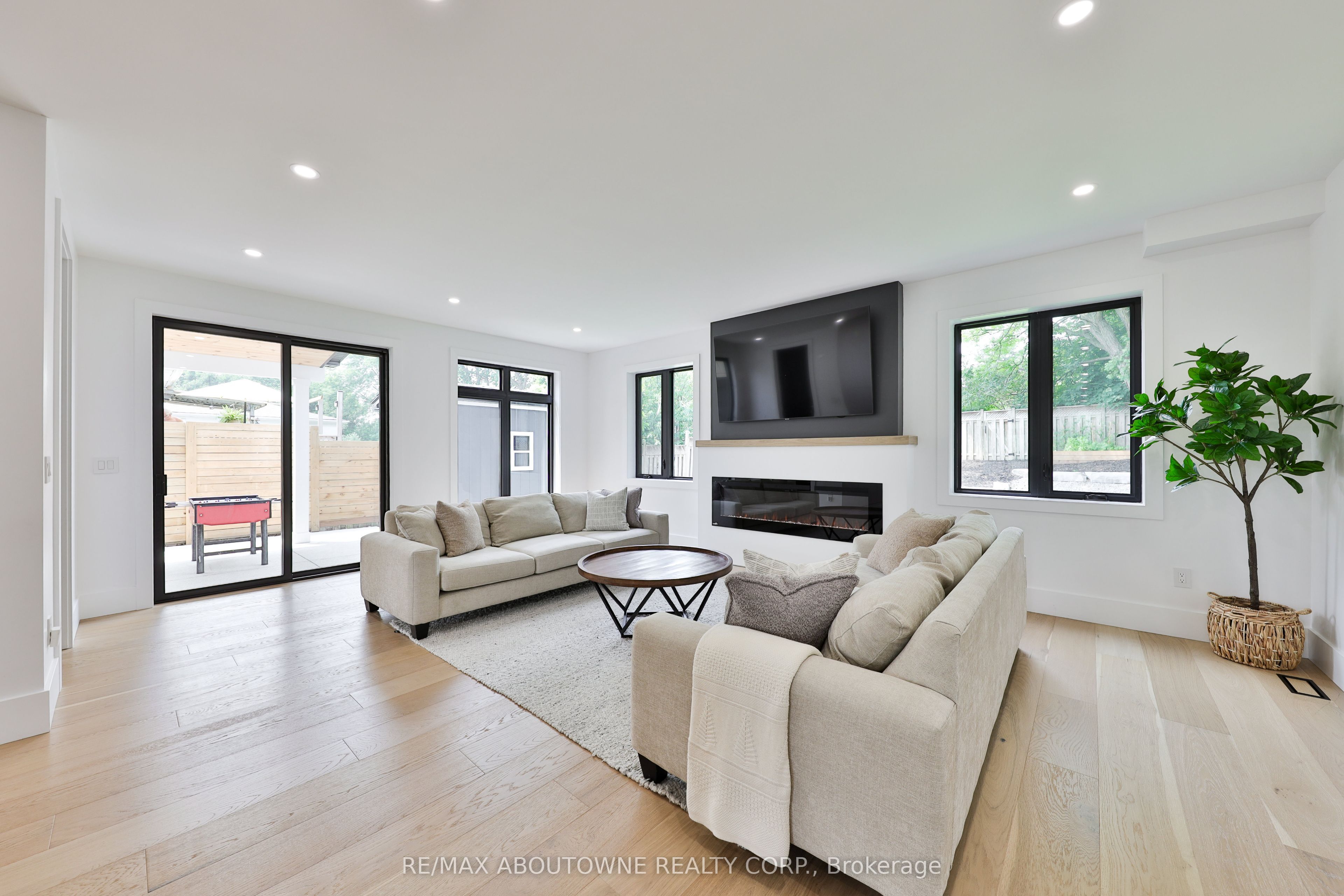 1506 Newlands Crescent Property Photo 15