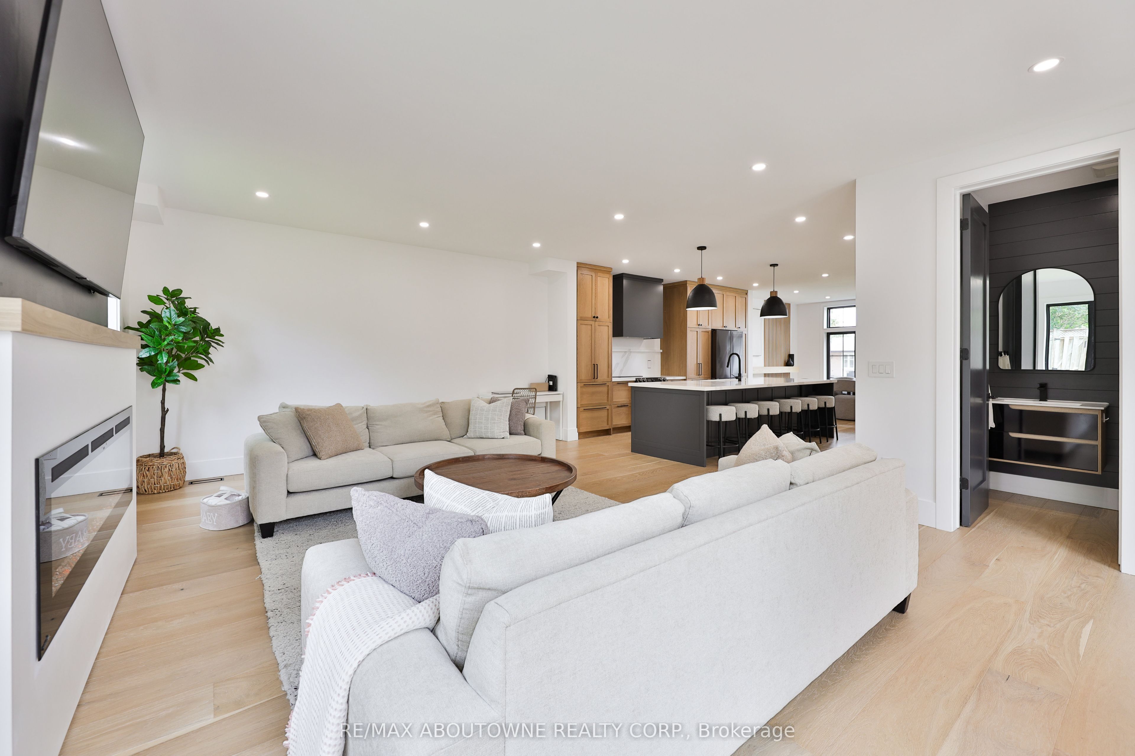 1506 Newlands Crescent Property Photo 16