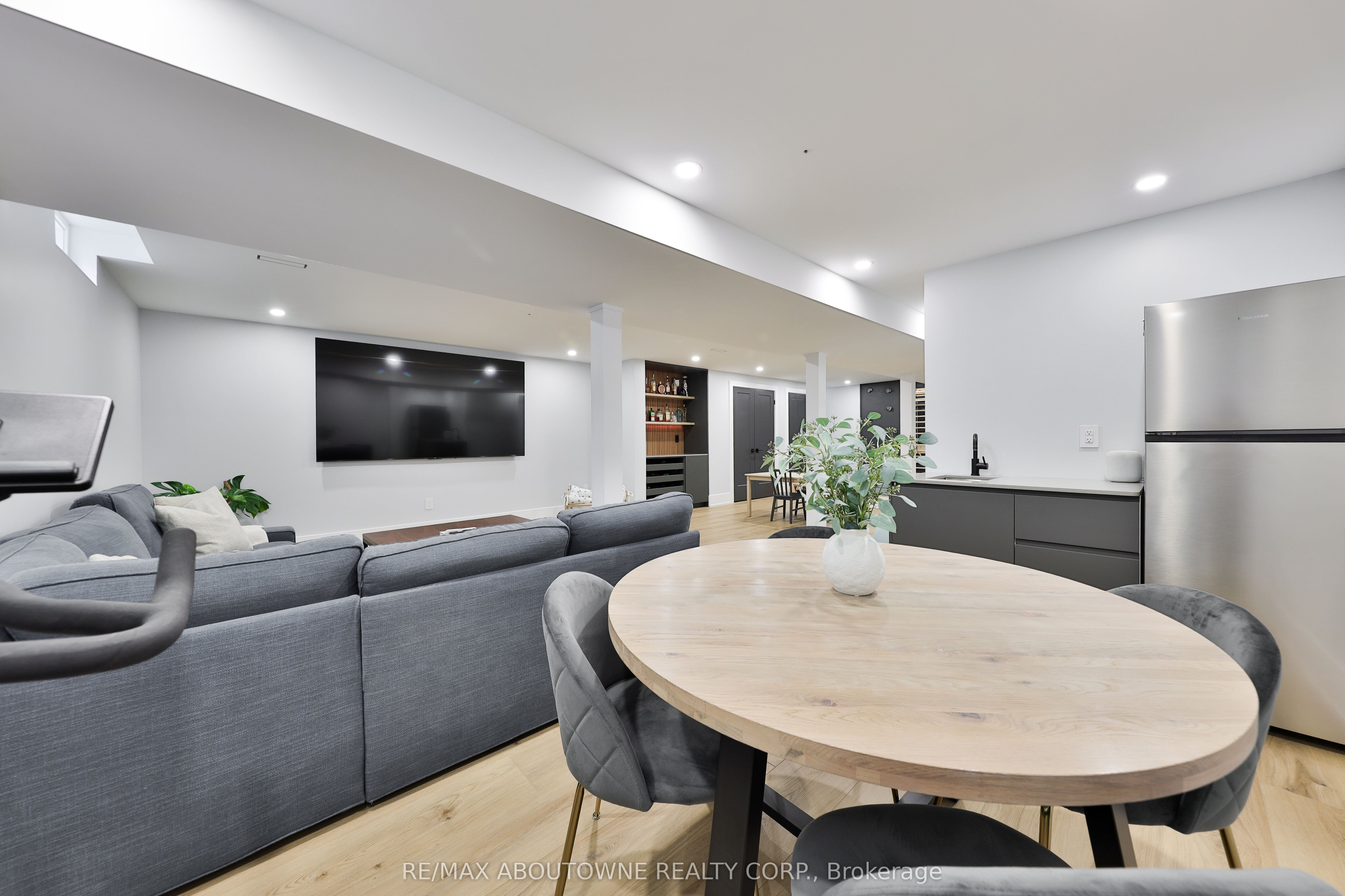 1506 Newlands Crescent Property Photo 42