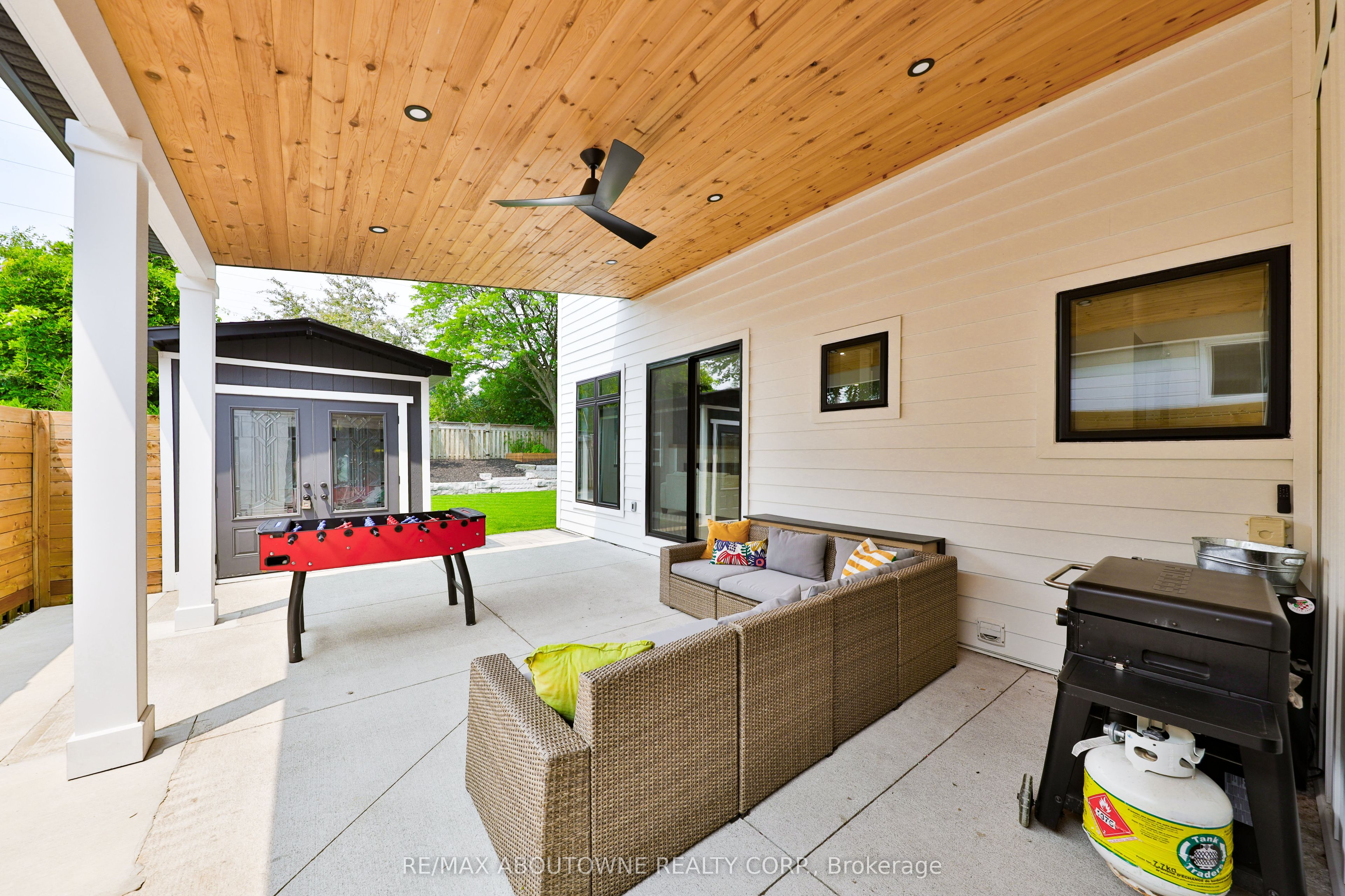 1506 Newlands Crescent Property Photo 45
