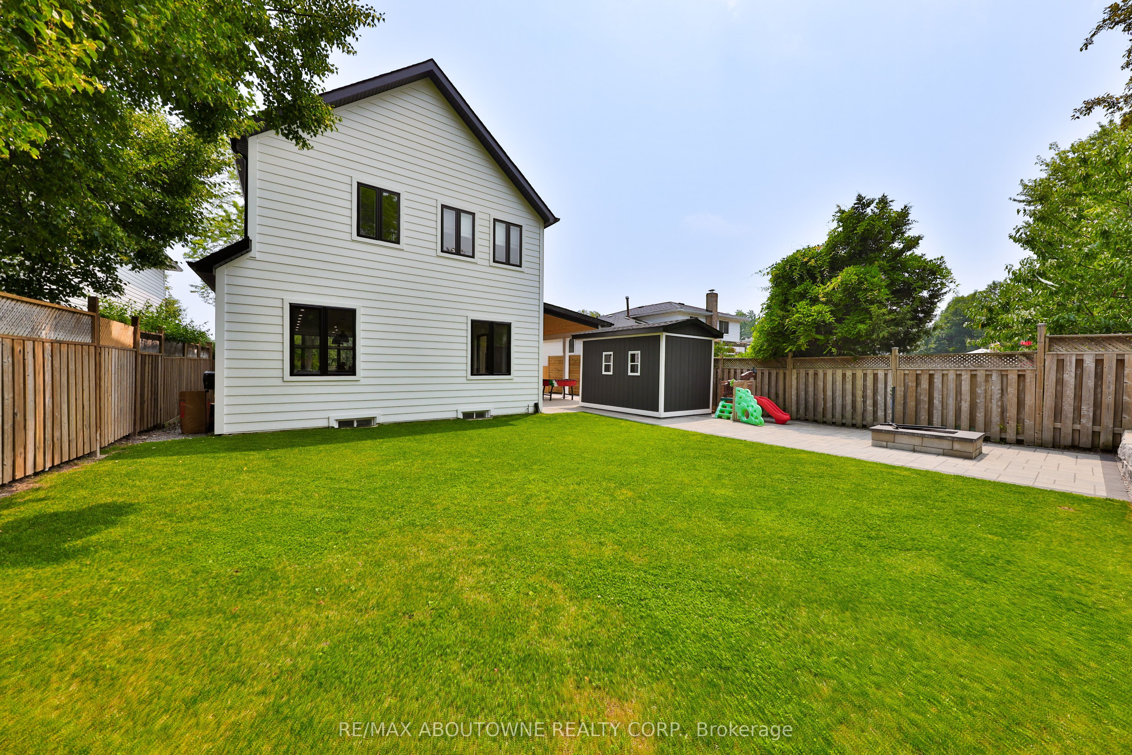 1506 Newlands Crescent Property Photo 47
