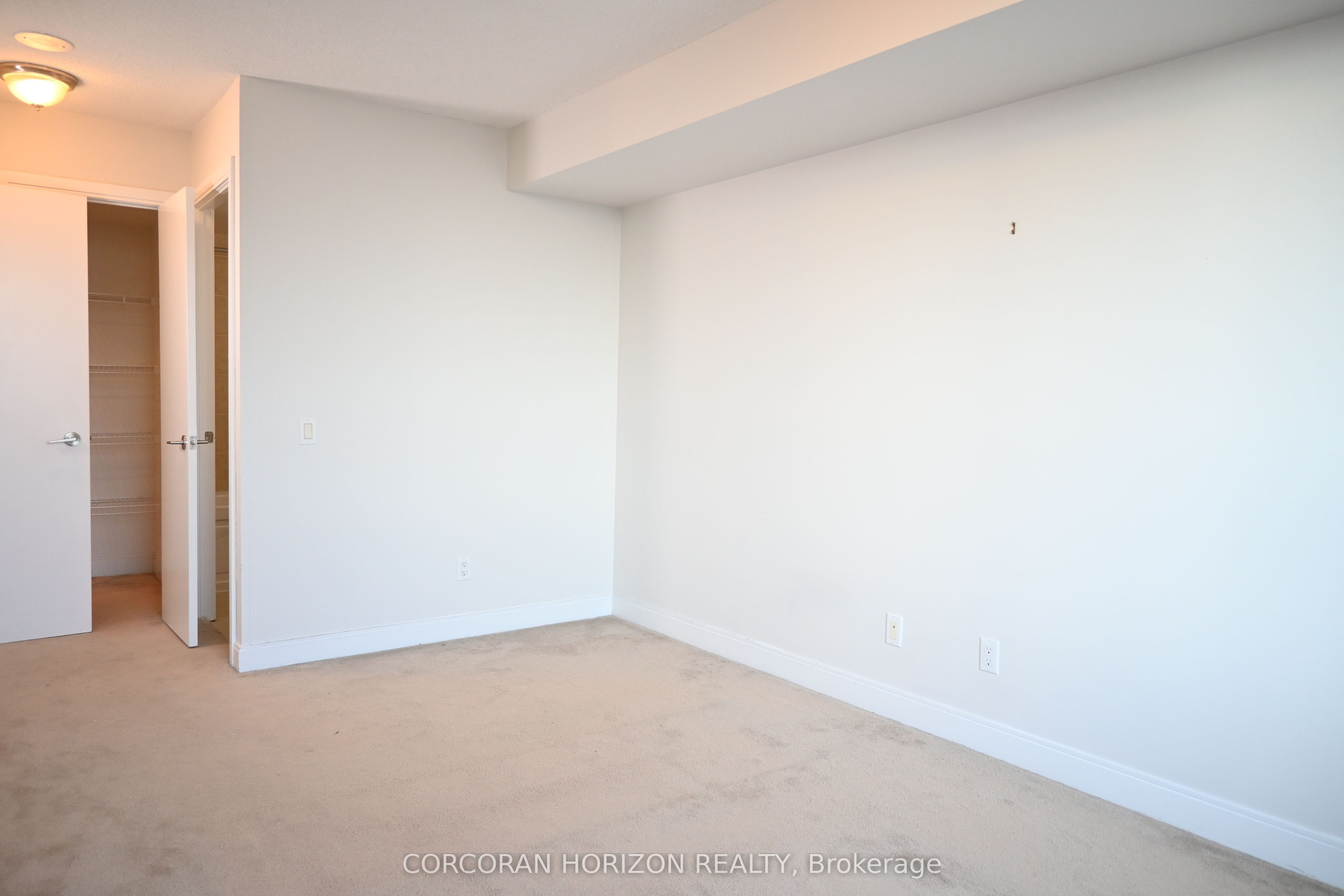 35 Viking Lane 1139 Property Photo 7