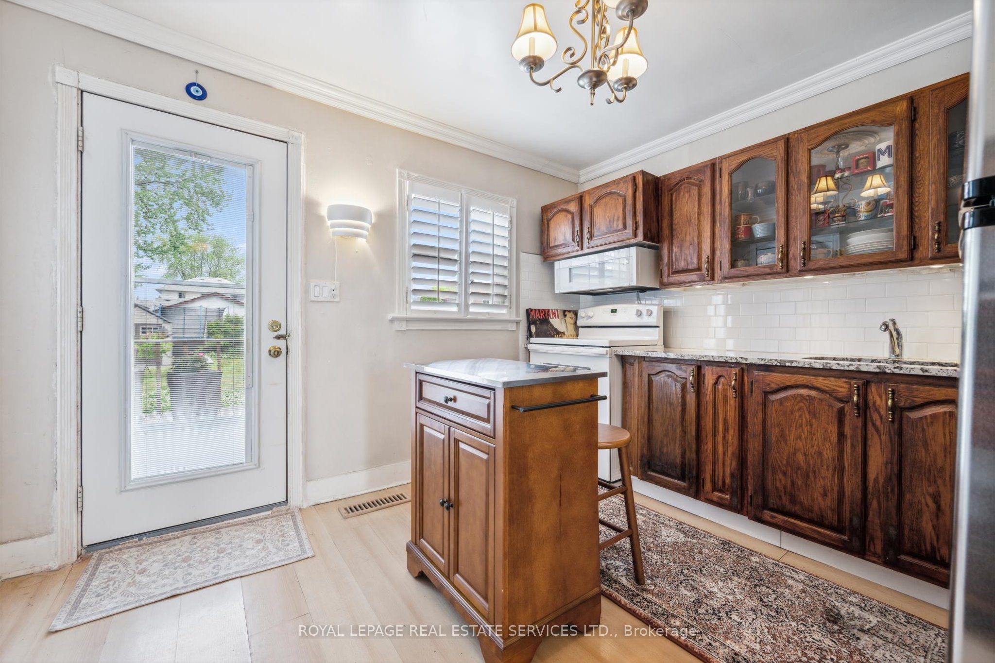 1059 Westmount Avenue Property Photo 16