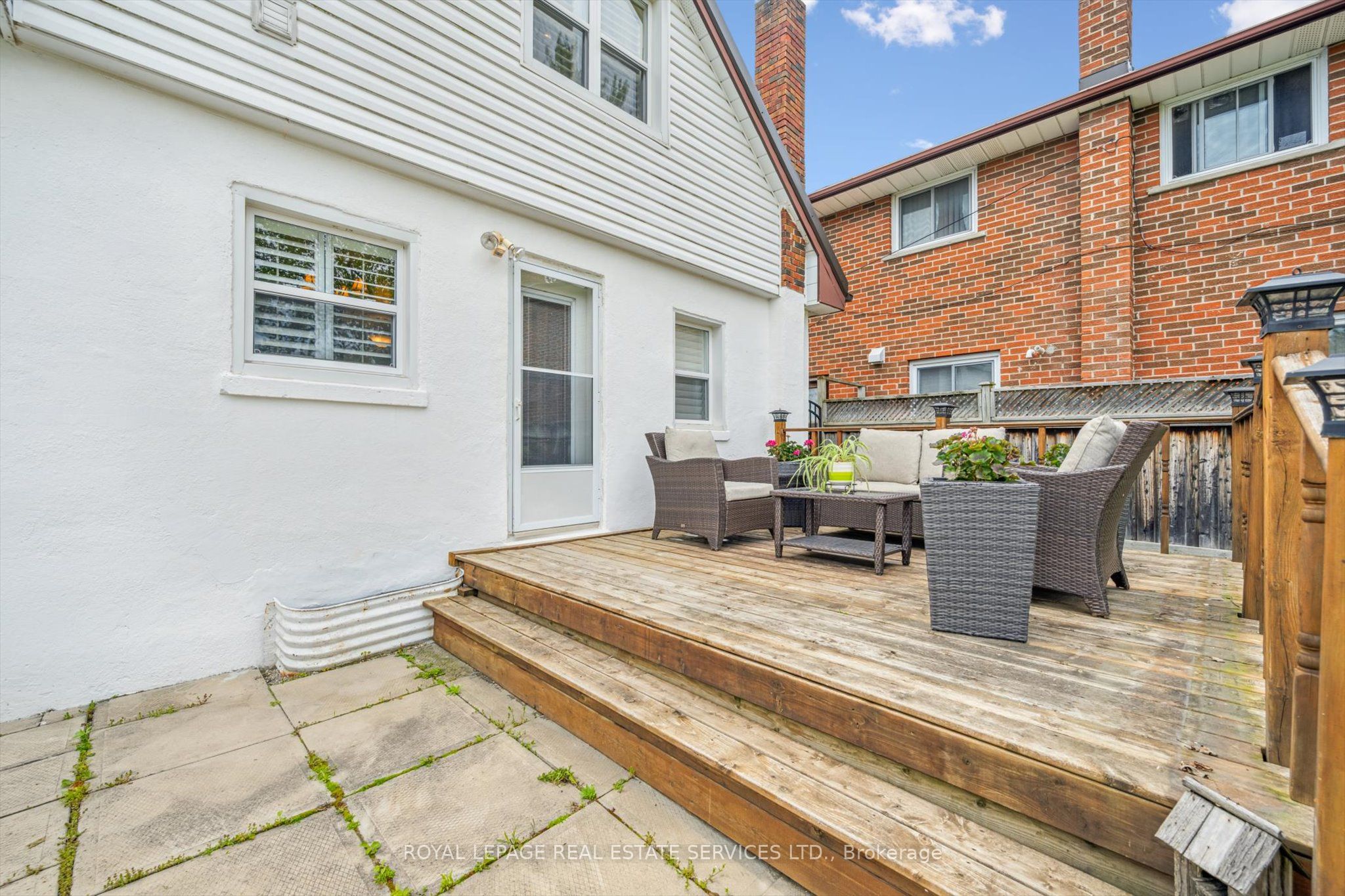 1059 Westmount Avenue Property Photo 32