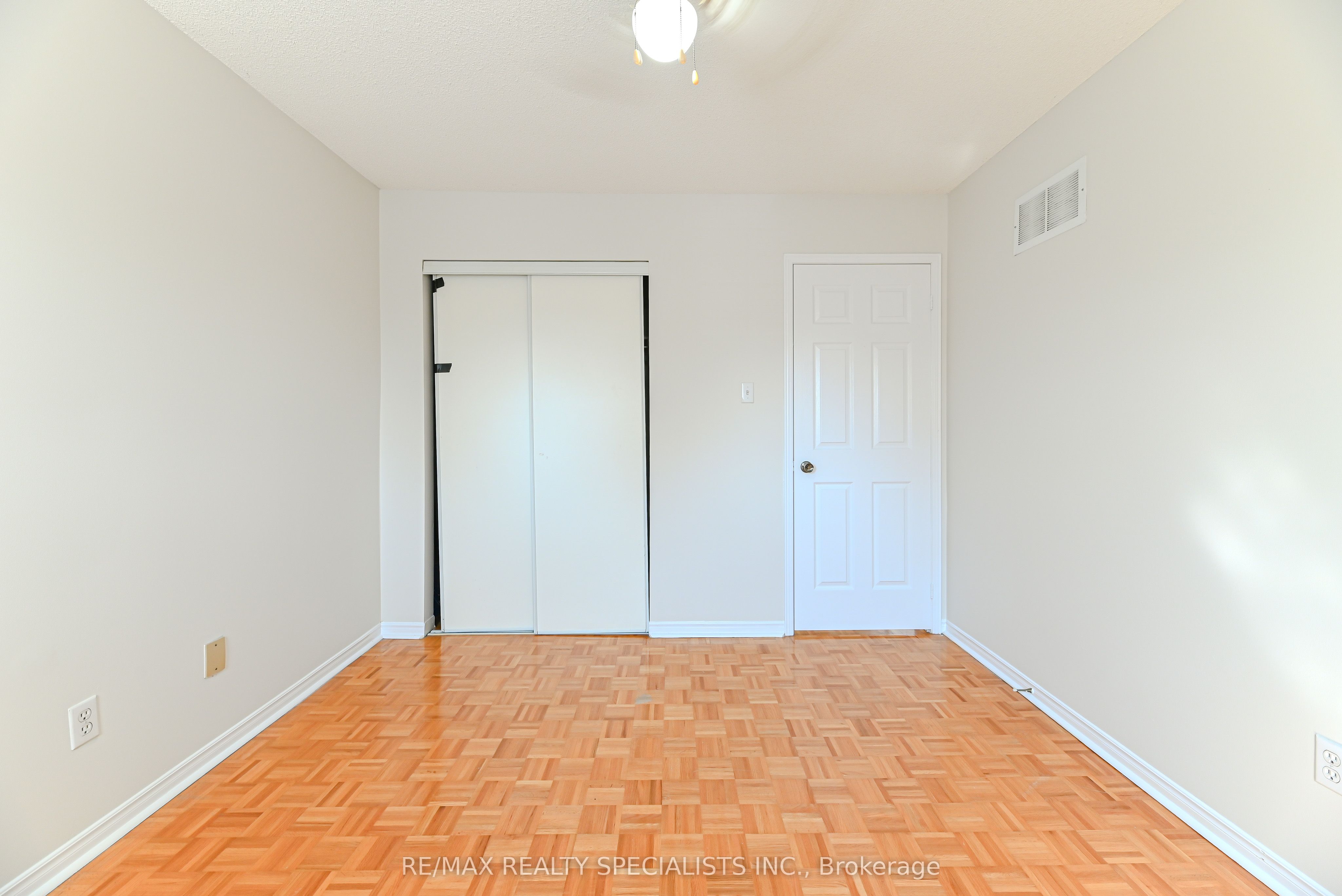 25 Chadwick St Property Photo 31