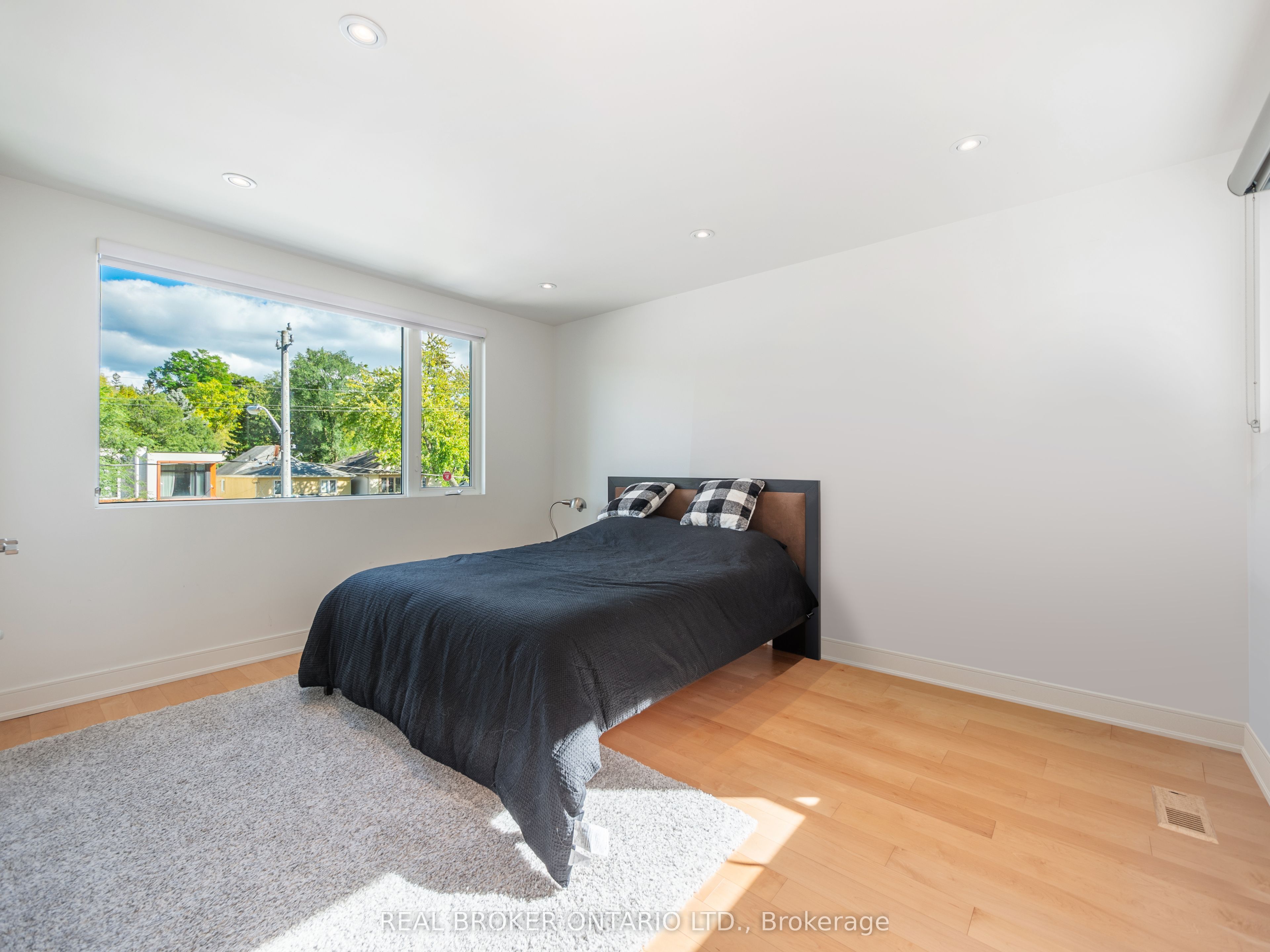 88 South Kingsway Way Property Photo 23
