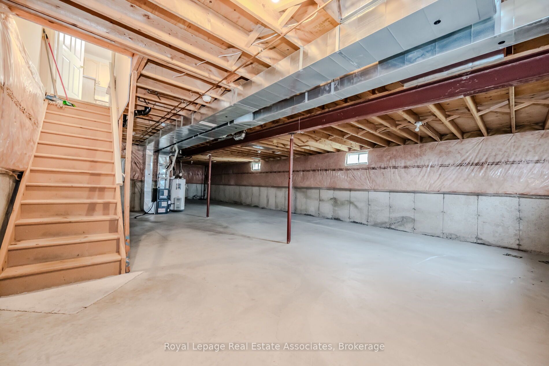 2887 N Darien Road N Property Photo 32