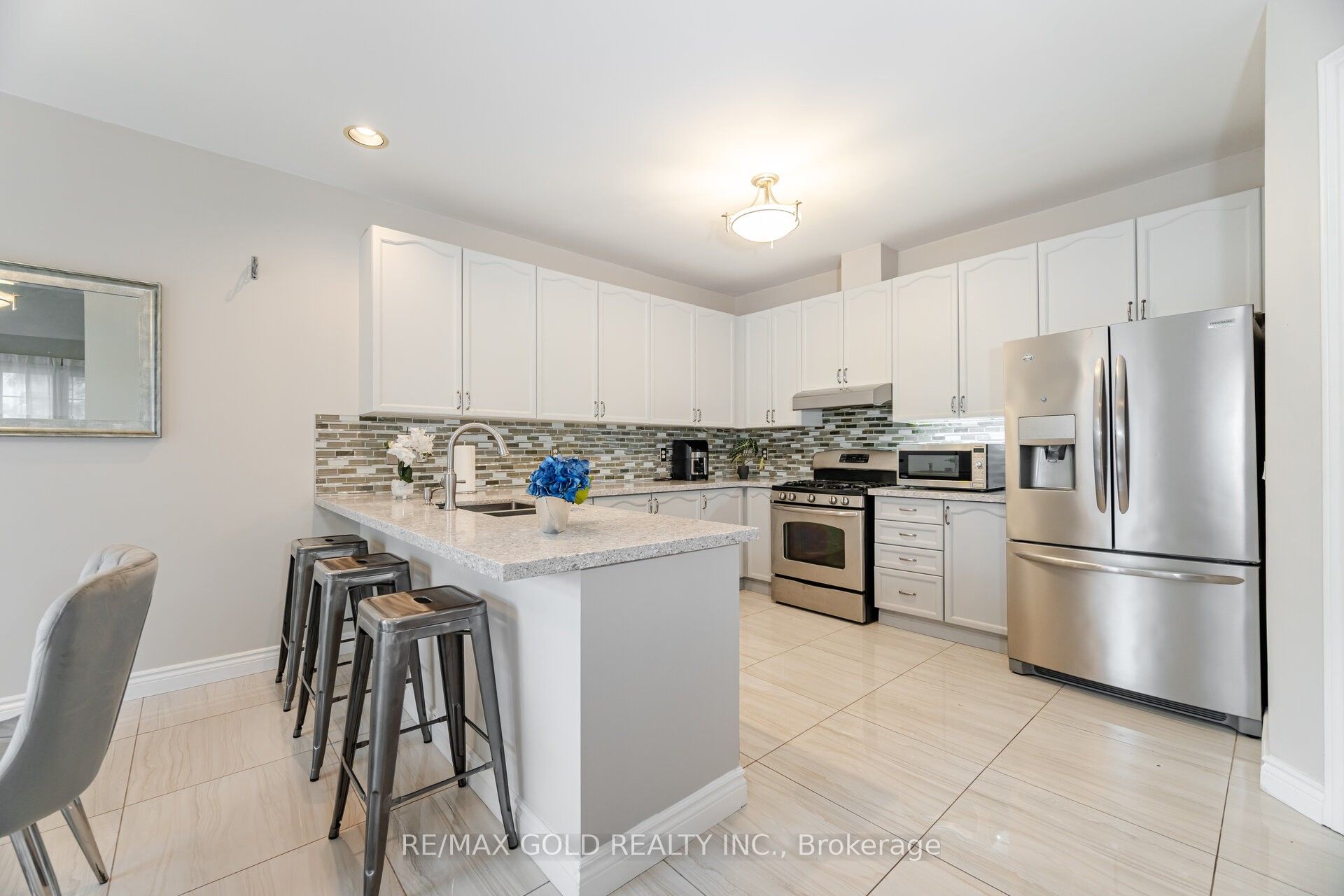 14 Martineau Road Property Photo 9