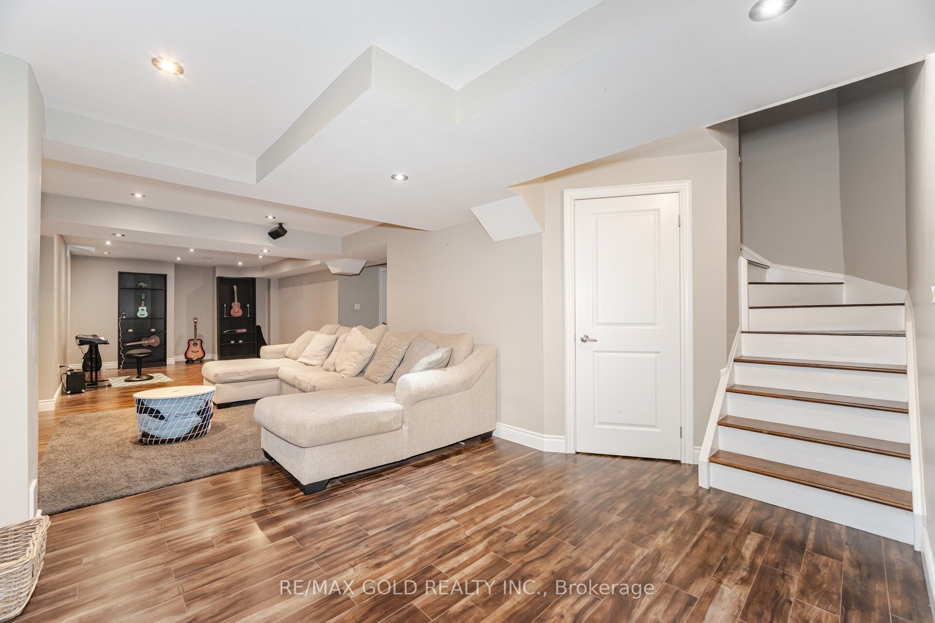 14 Martineau Road Property Photo 24