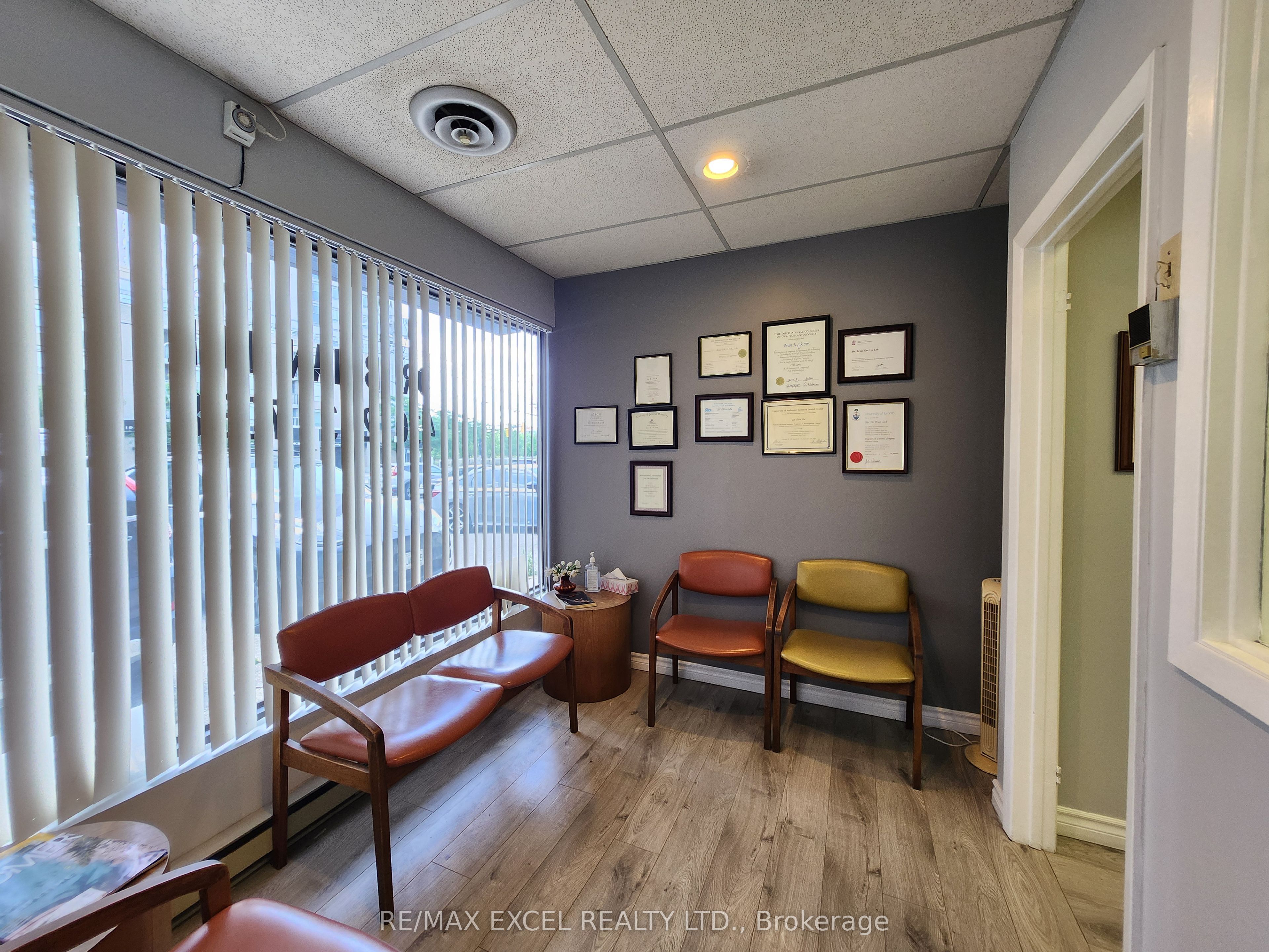5130 Dundas Street W Property Photo 1