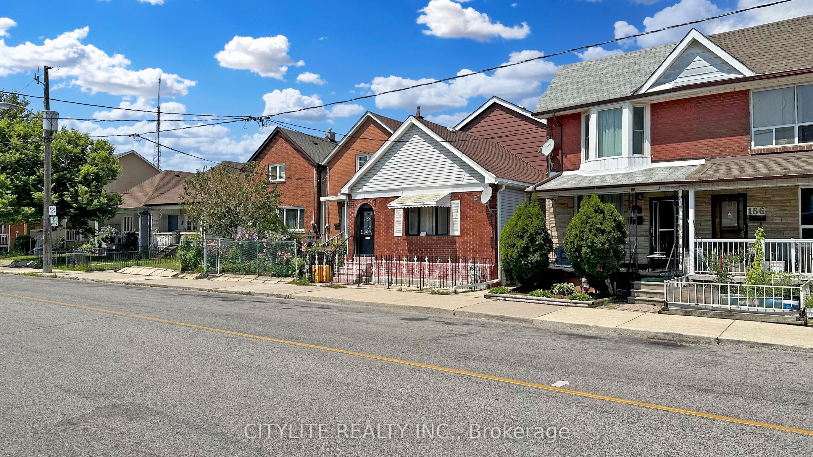 170 Lambton Avenue Property Photo 2