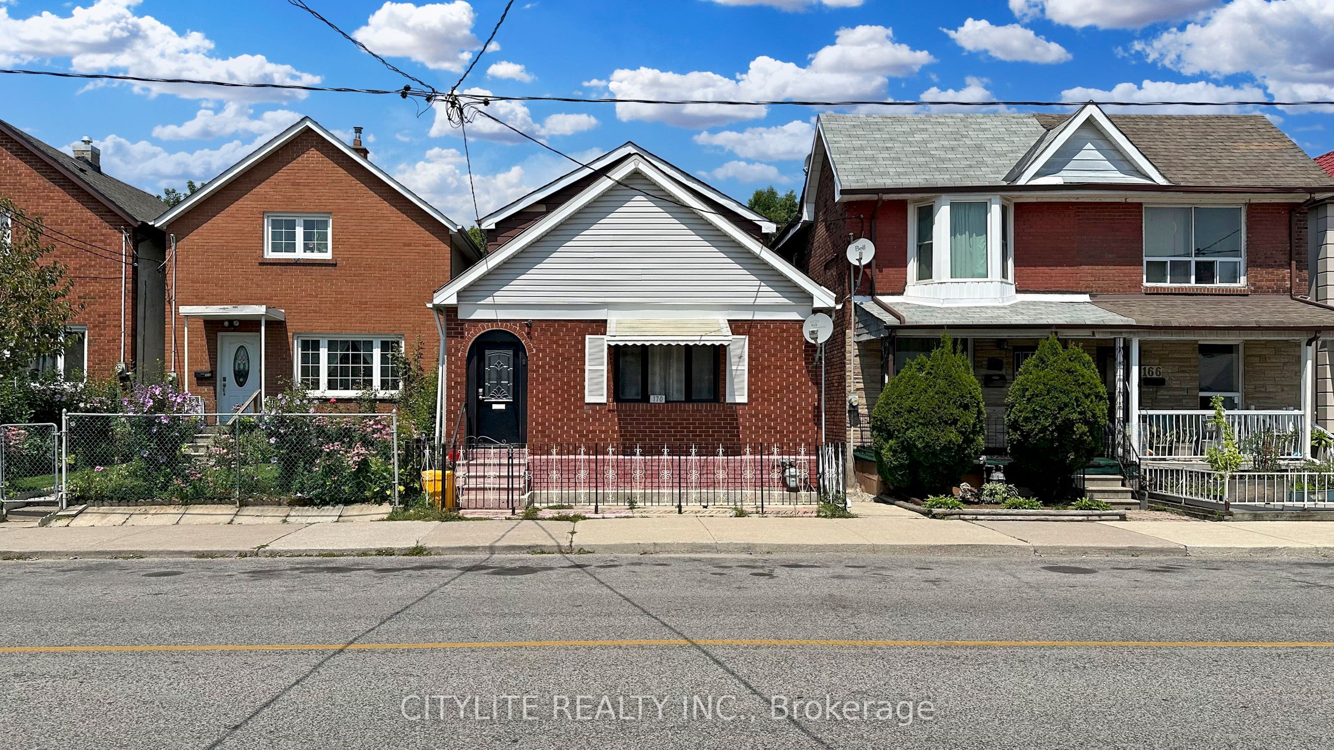 170 Lambton Avenue Property Photo 3