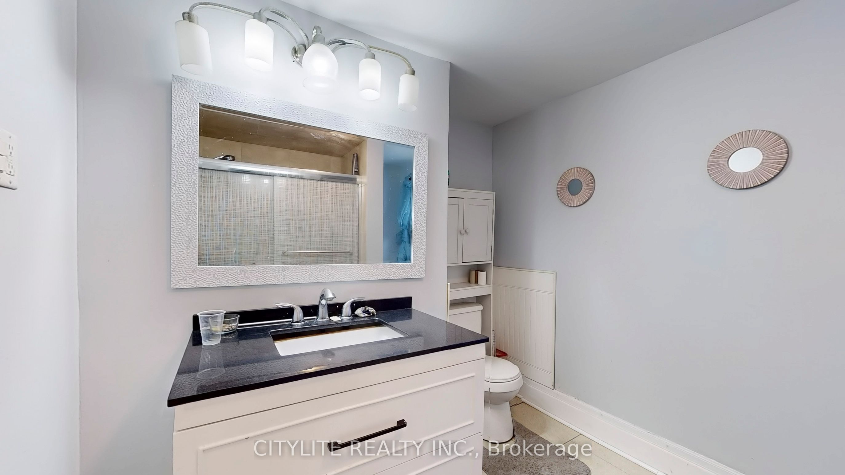 170 Lambton Avenue Property Photo 15