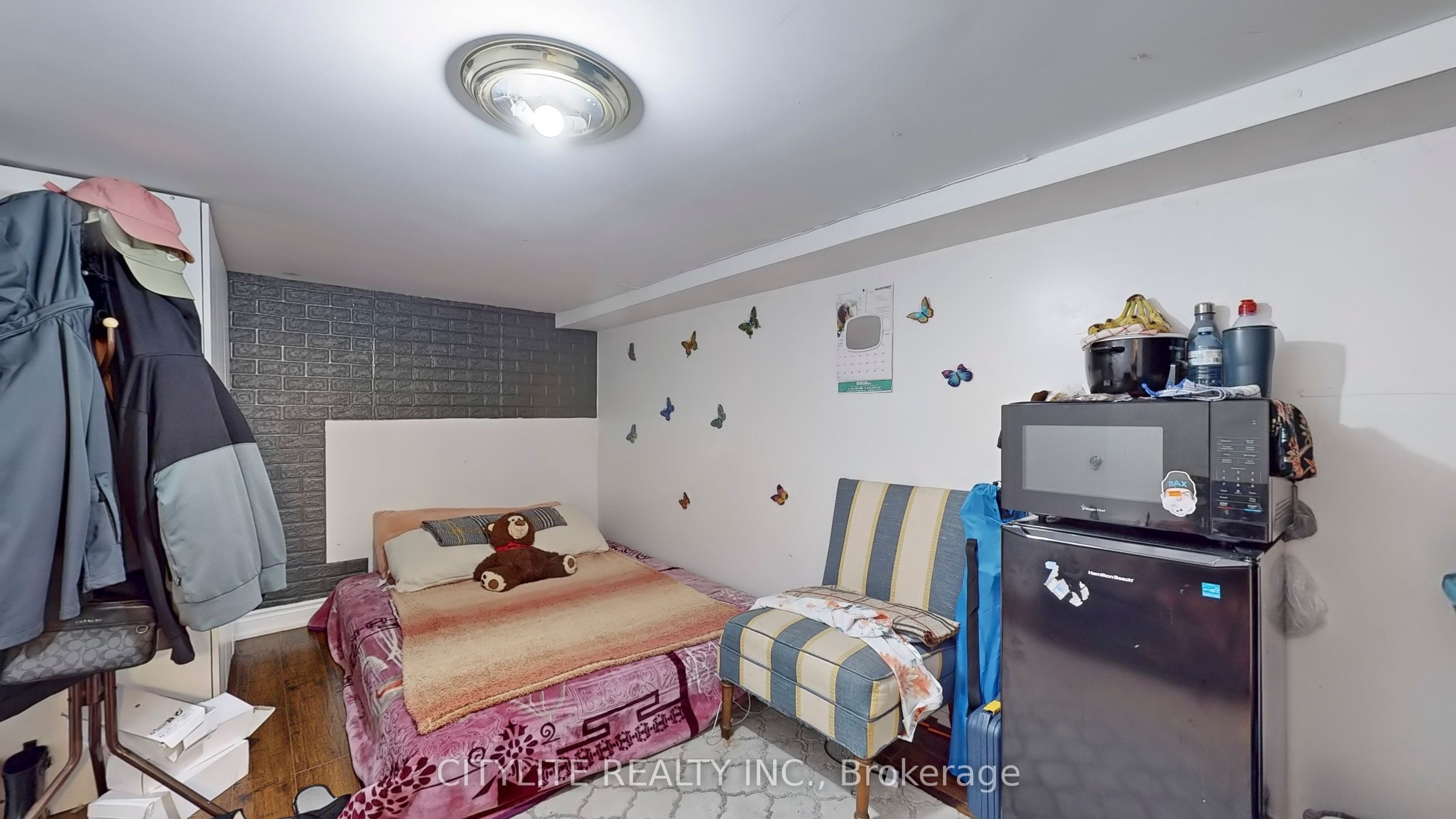 170 Lambton Avenue Property Photo 24