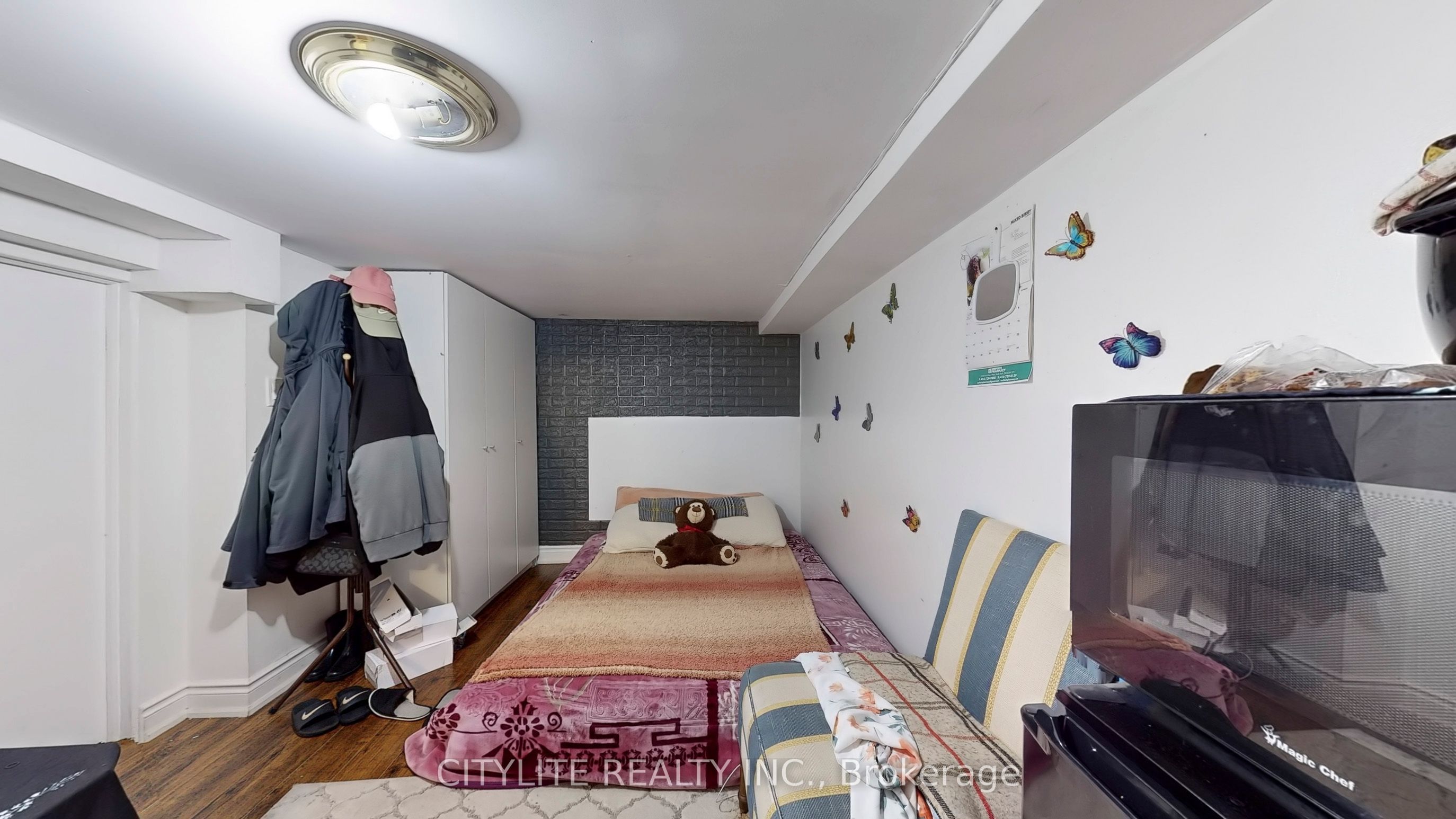 170 Lambton Avenue Property Photo 25