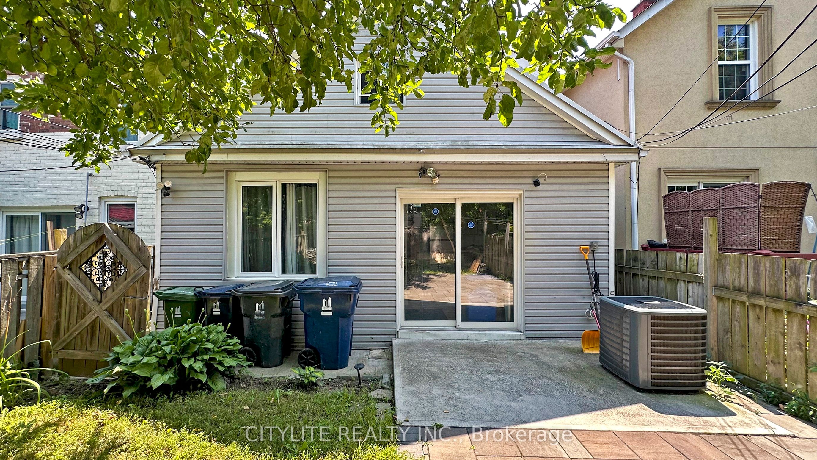 170 Lambton Avenue Property Photo 27