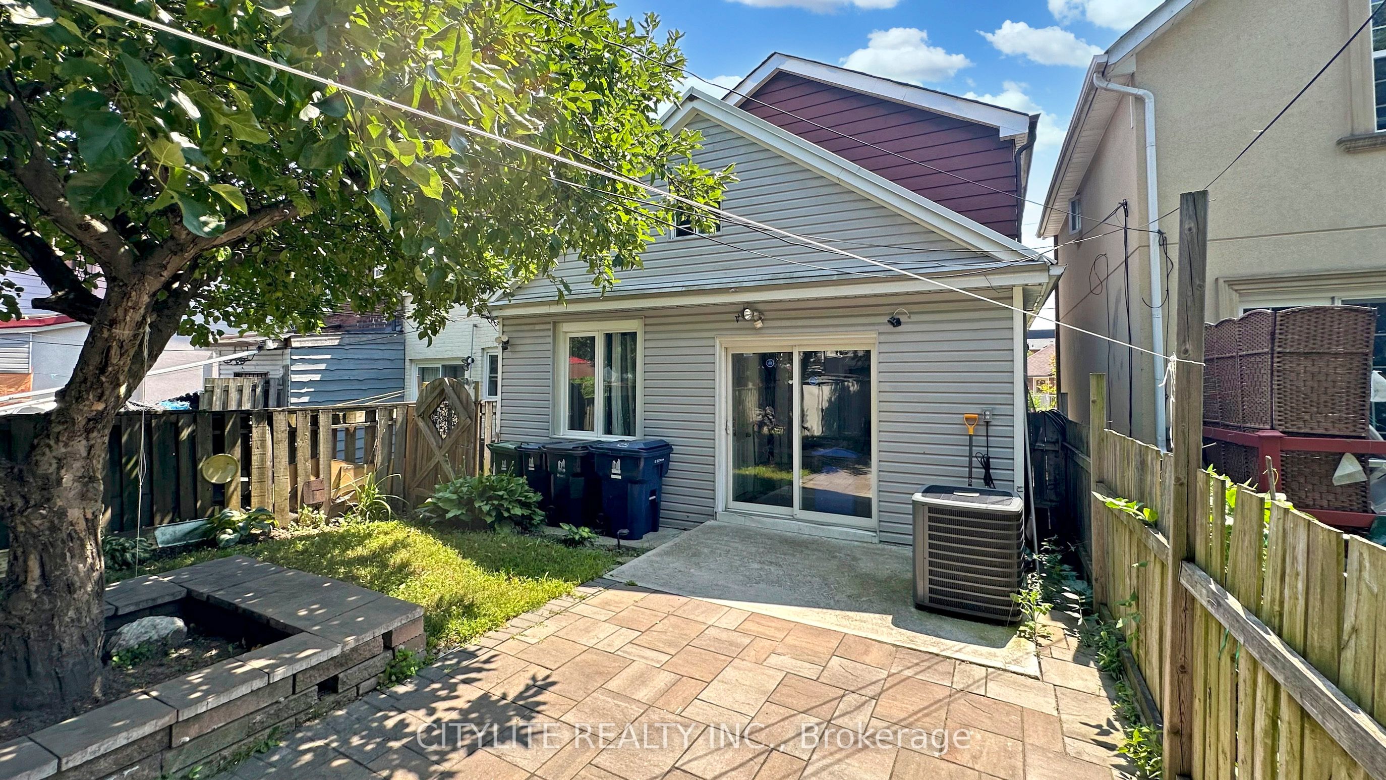 170 Lambton Avenue Property Photo 28