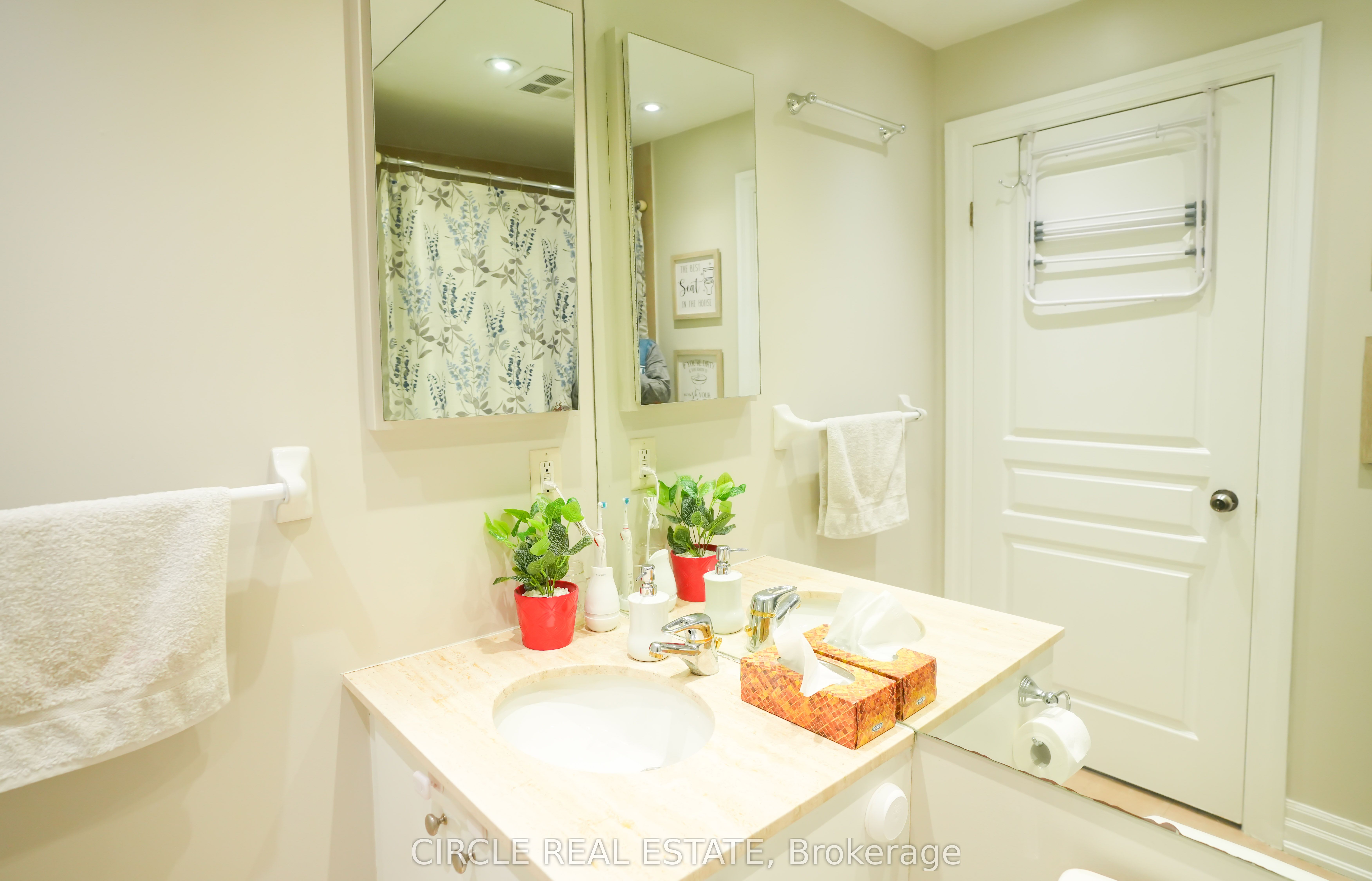 2087 Lake Shore Boulevard W 802 Property Photo 23