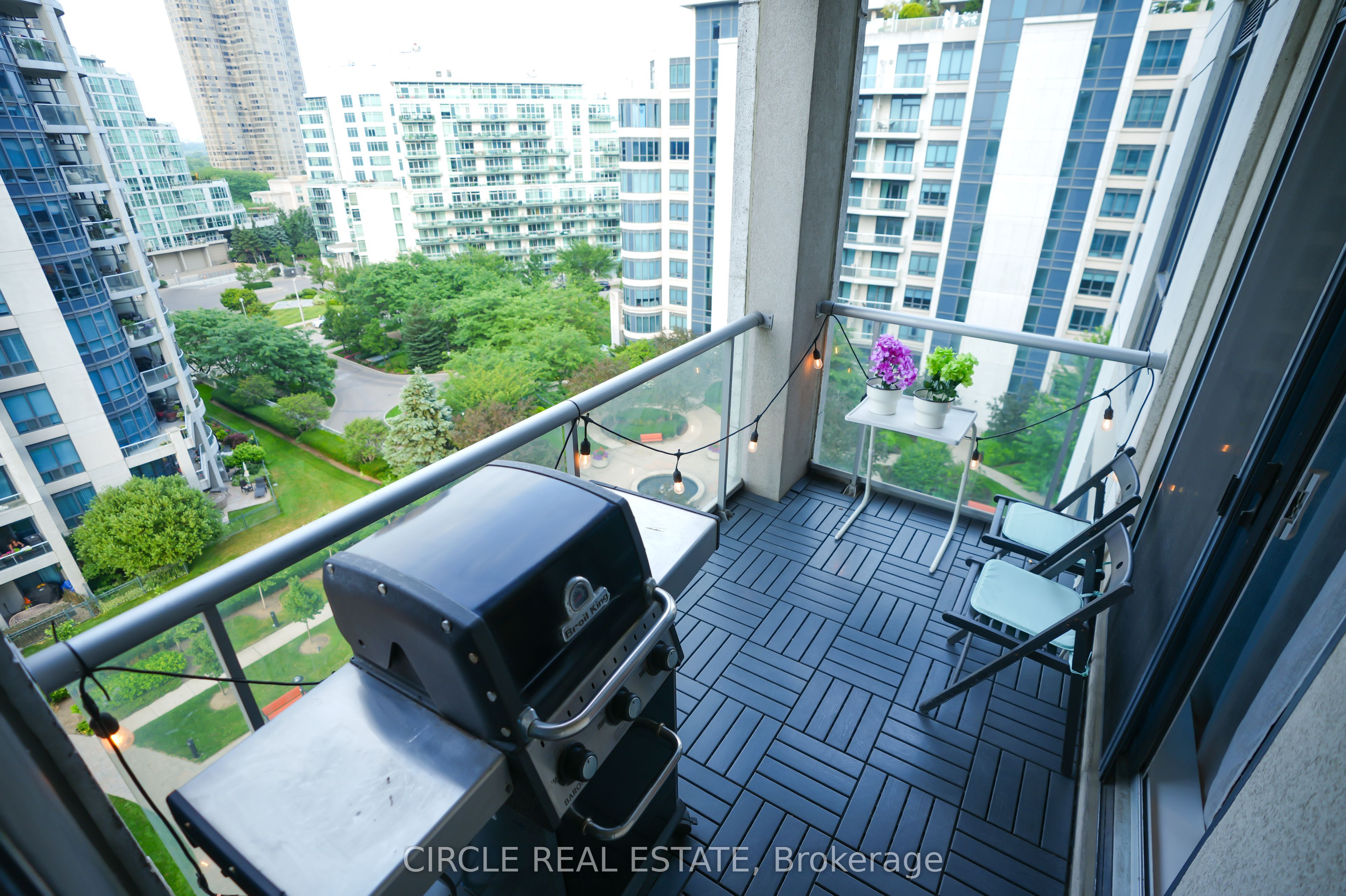 2087 Lake Shore Boulevard W 802 Property Photo 27