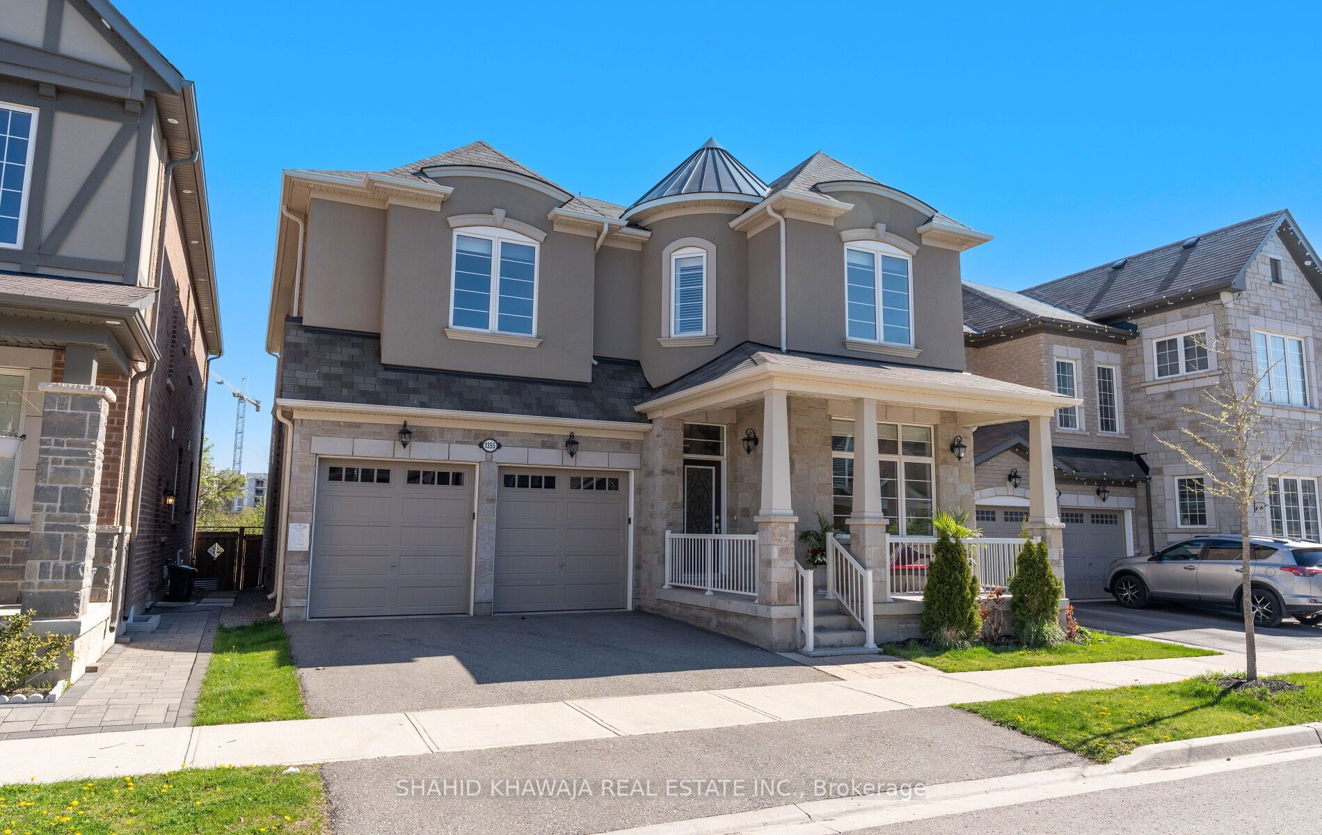 1355 Basswood Crescent Property Photo 2