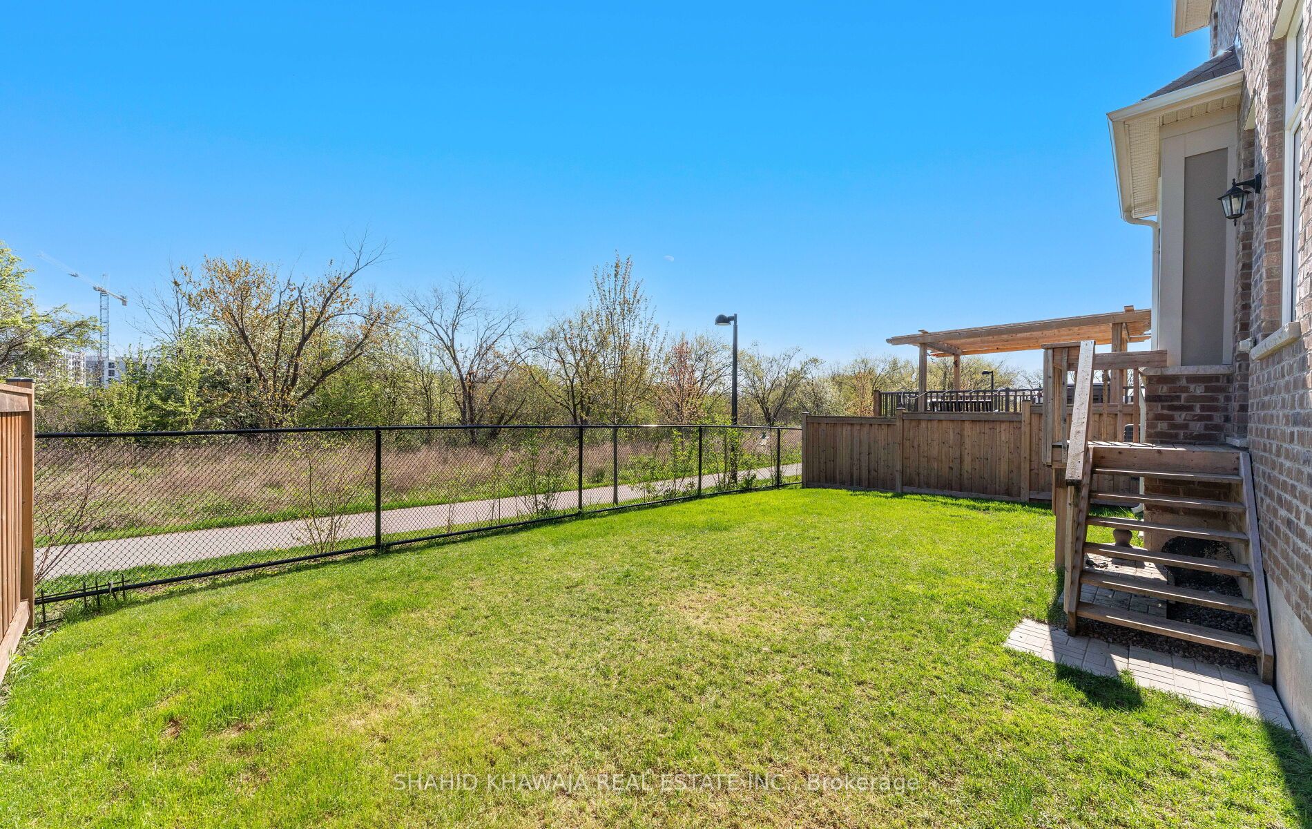 1355 Basswood Crescent Property Photo 48