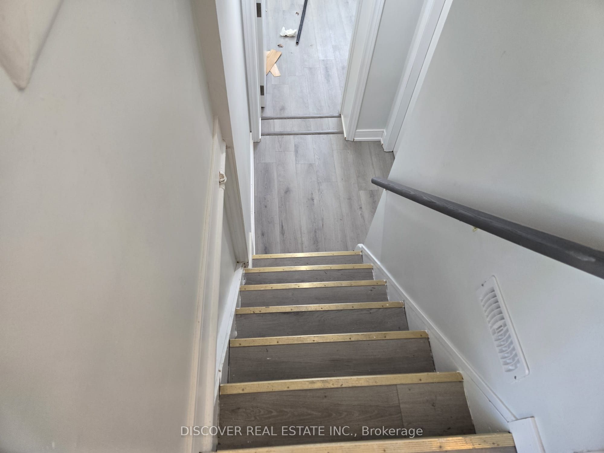 186 Floradale Drive Basement 1 Property Photo 12