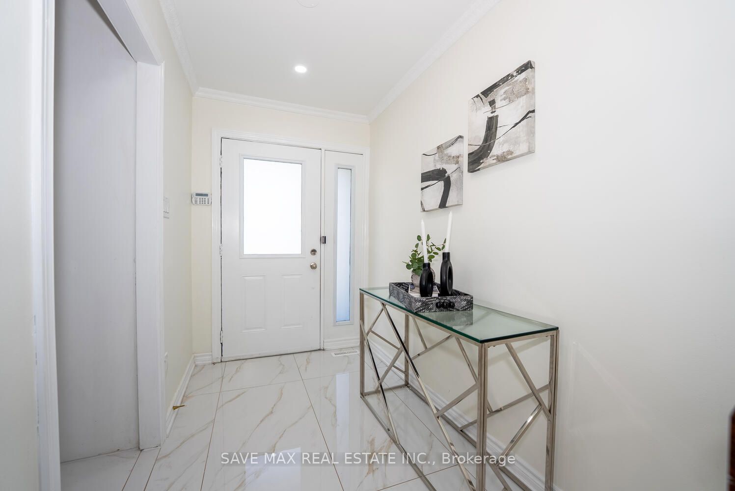 229 Rutherford Road N Property Photo 6