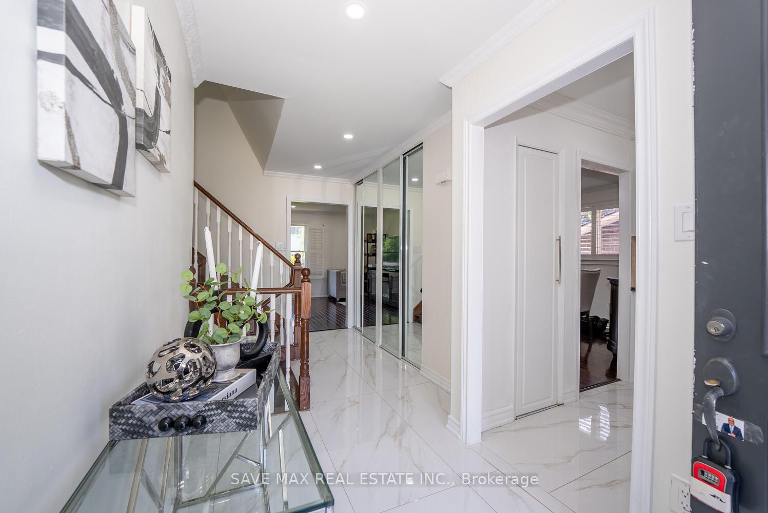 229 Rutherford Road N Property Photo 8