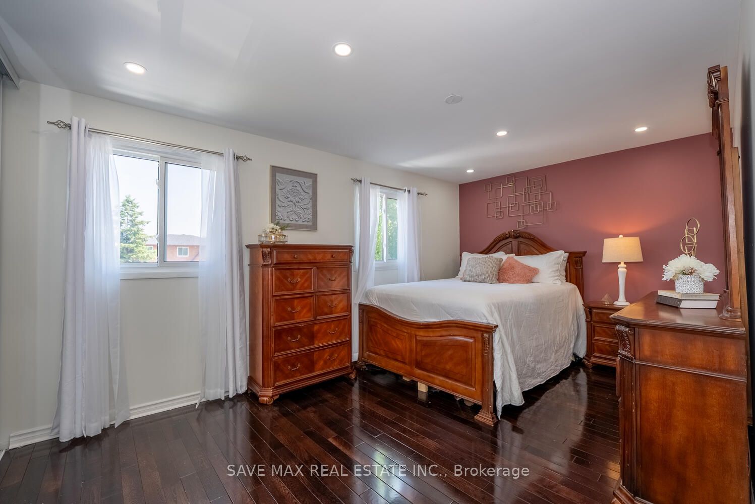 229 Rutherford Road N Property Photo 23