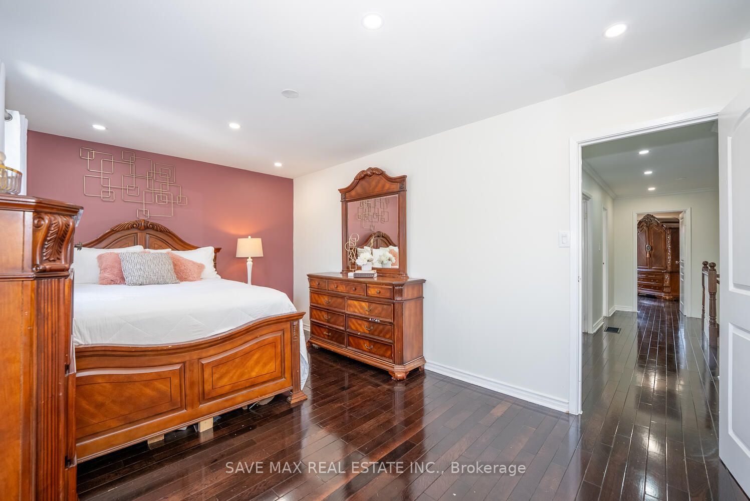 229 Rutherford Road N Property Photo 24