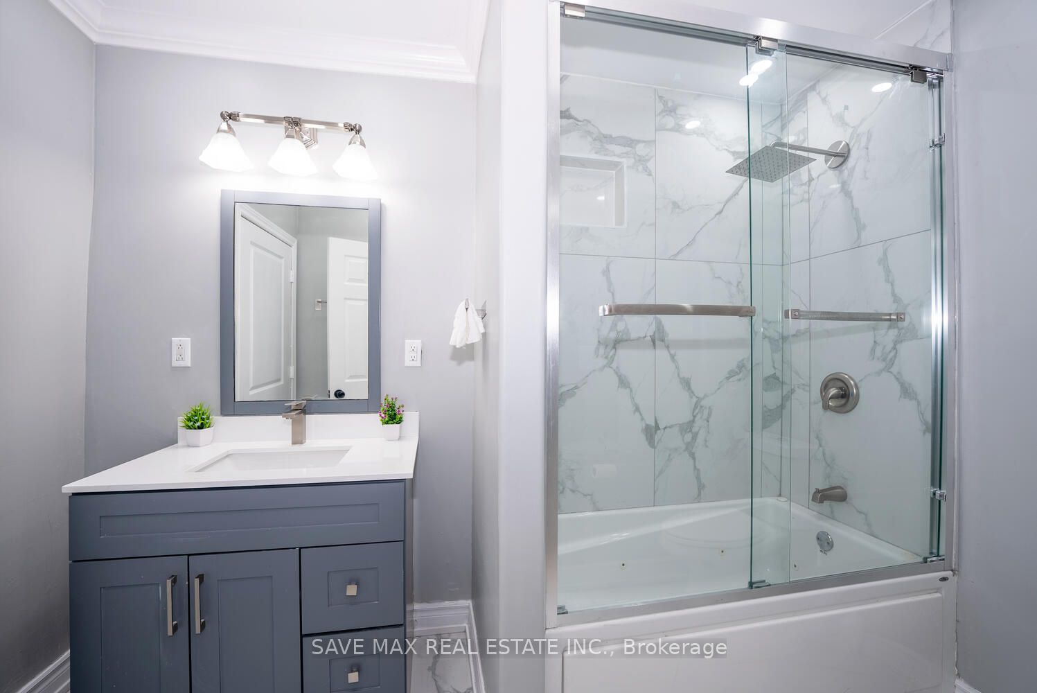 229 Rutherford Road N Property Photo 37
