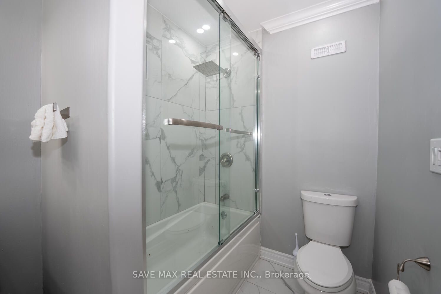 229 Rutherford Road N Property Photo 38