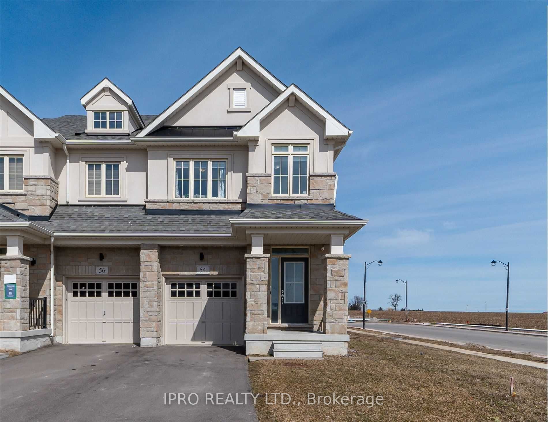 54 Doris Pawley Crescent Property Photo 1