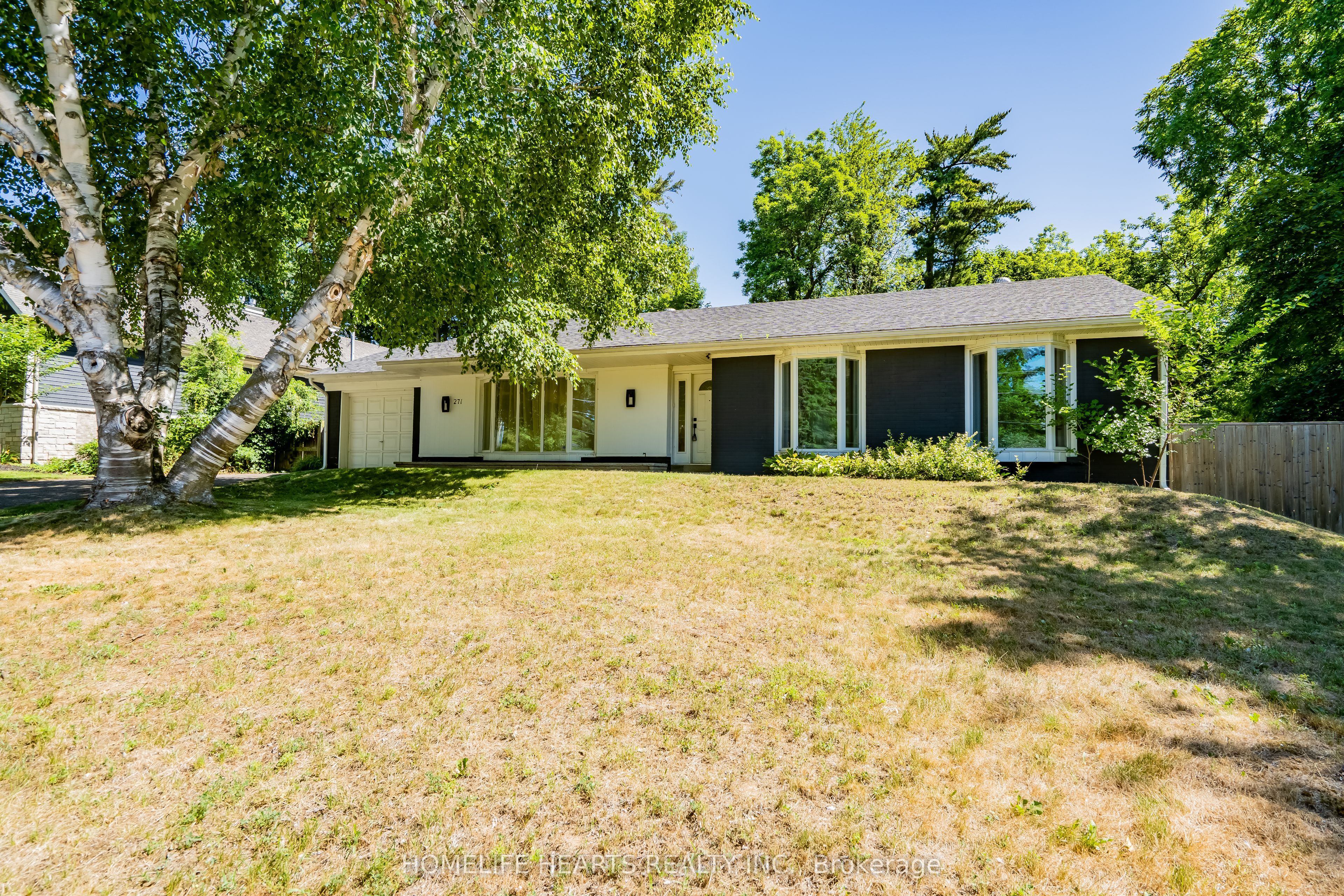 271 Wedgewood Drive Property Photo 1