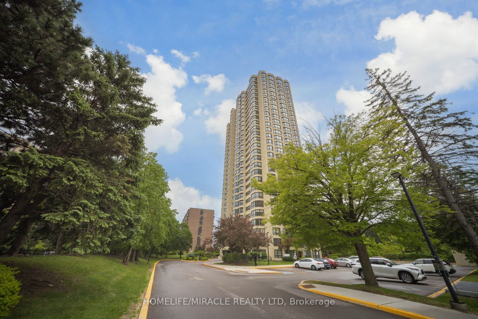 8 Lisa Street 1802 Property Photo 1