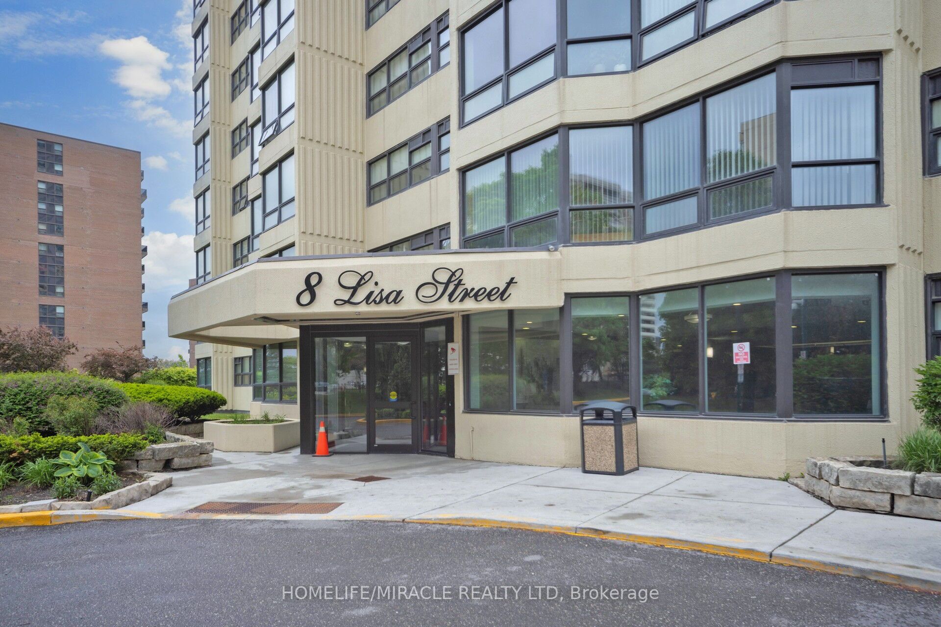 8 Lisa Street 1802 Property Photo 3