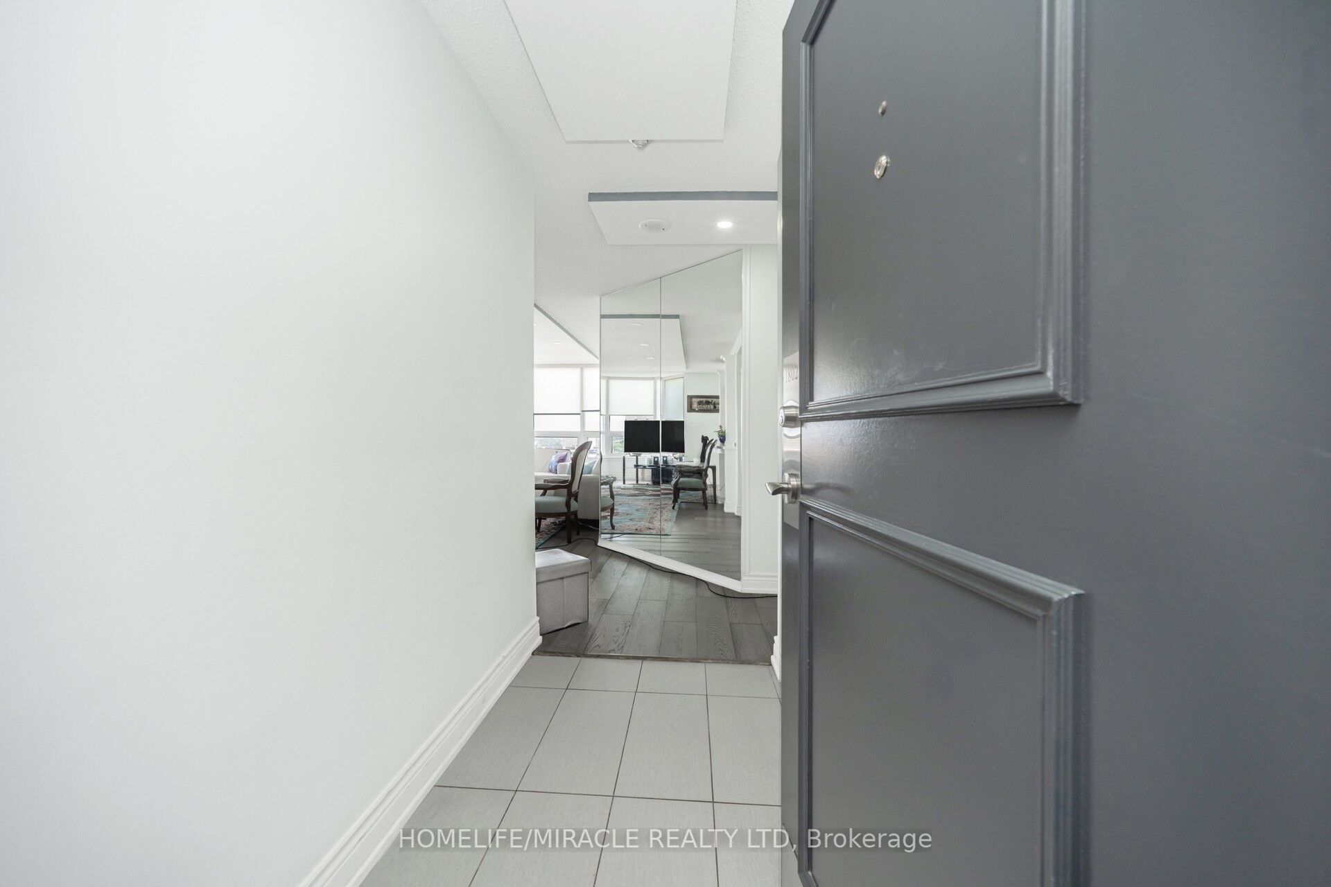 8 Lisa Street 1802 Property Photo 6