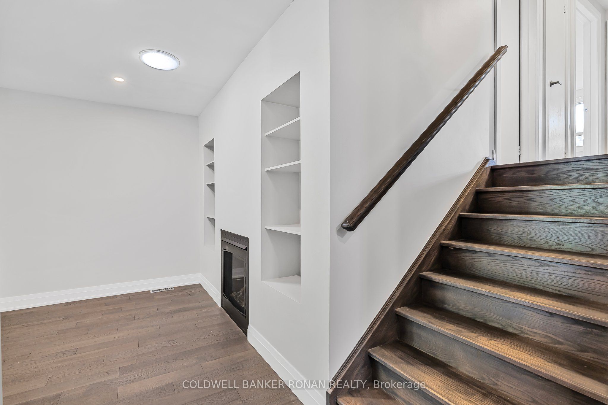 170 Burbank Crescent Property Photo 11