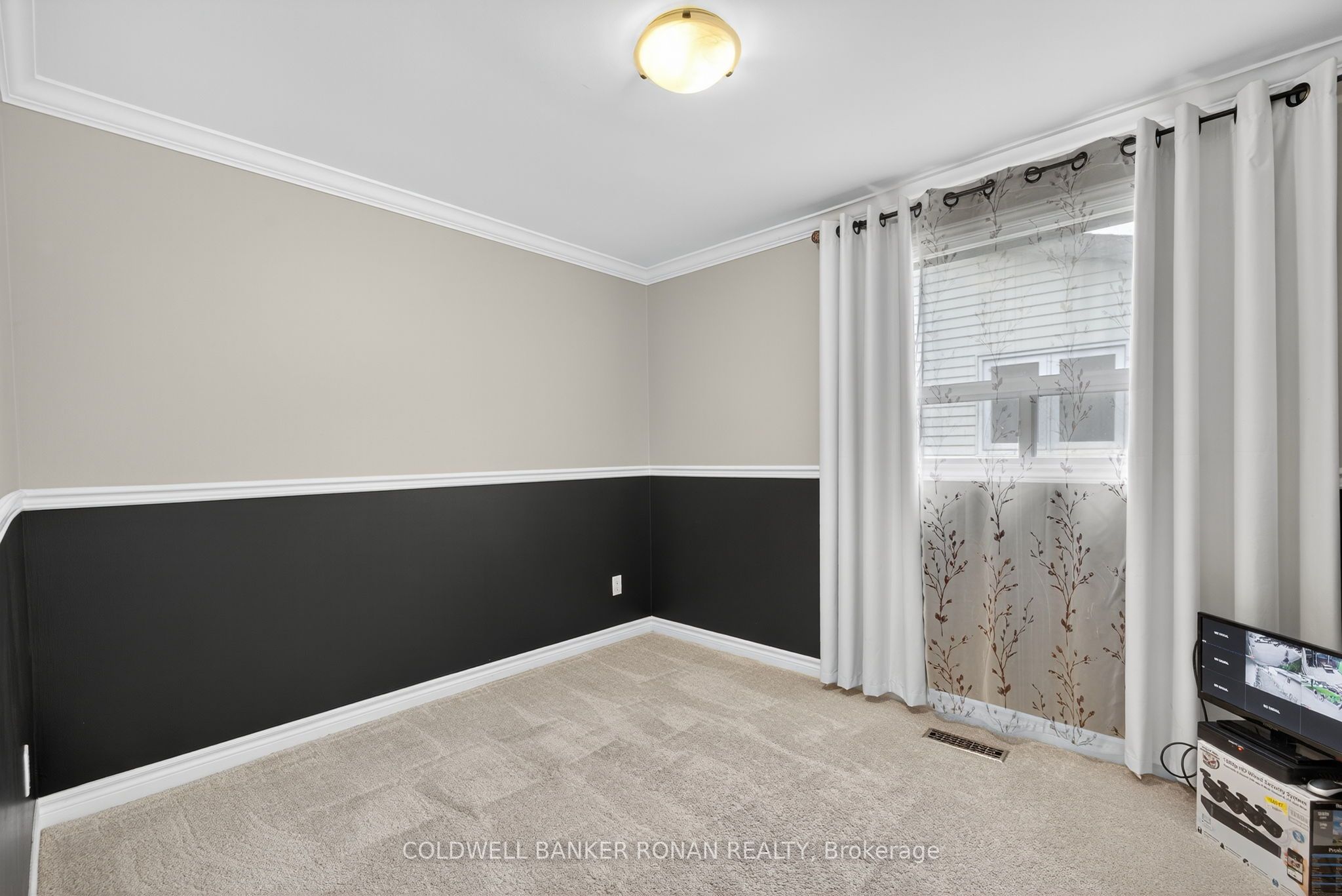 170 Burbank Crescent Property Photo 16