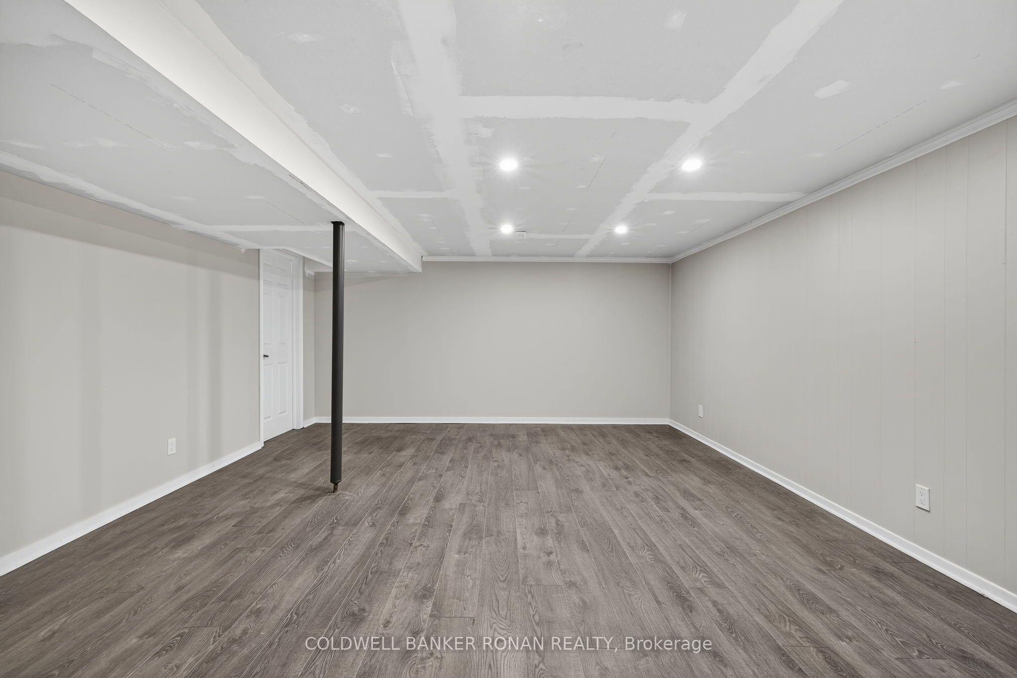 170 Burbank Crescent Property Photo 17