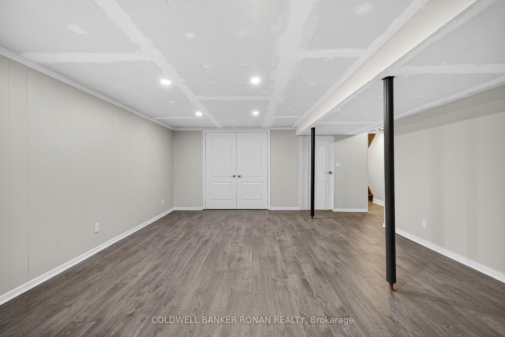 170 Burbank Crescent Property Photo 18