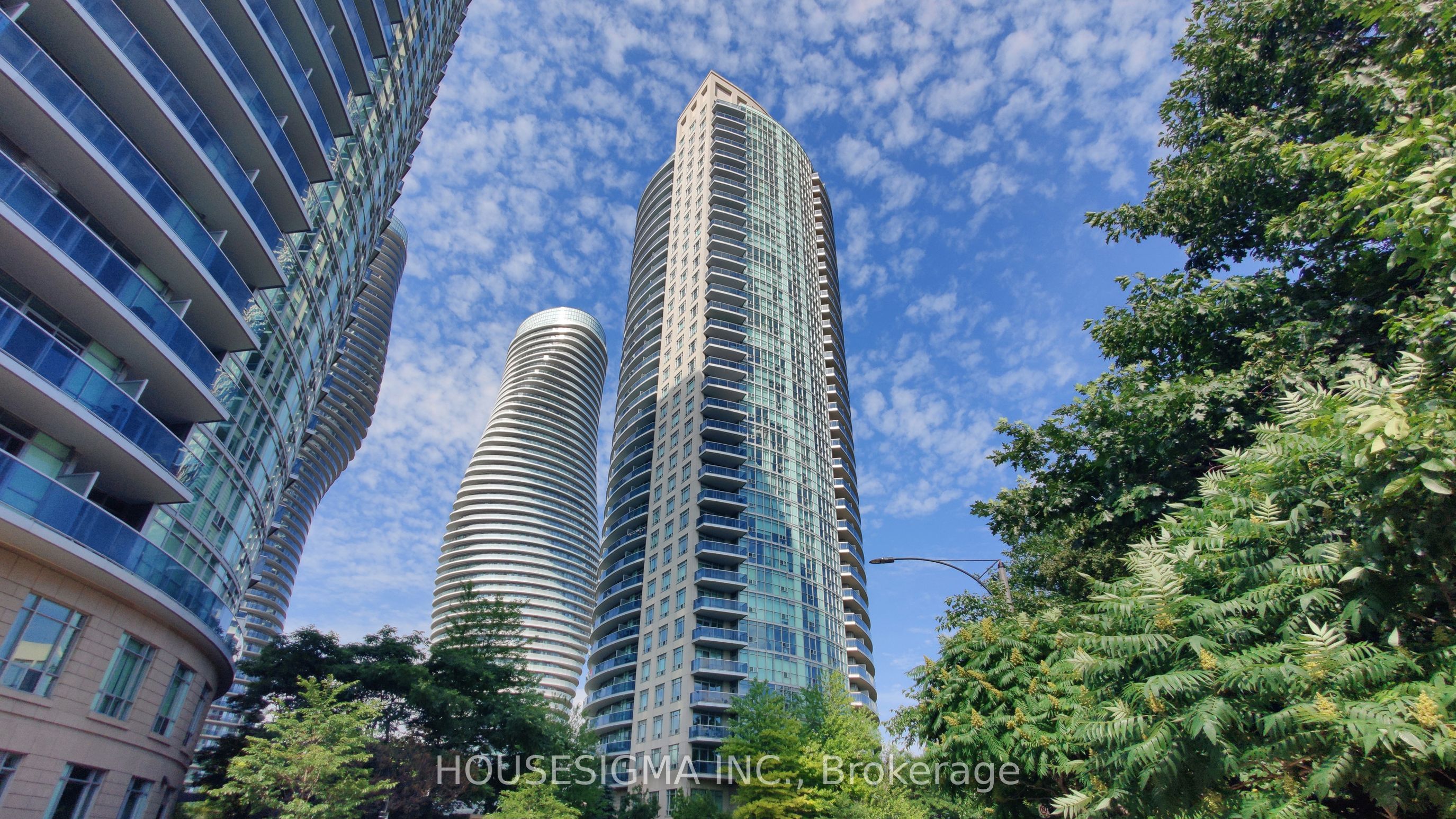 80 Absolute Avenue 1303 Property Photo 1
