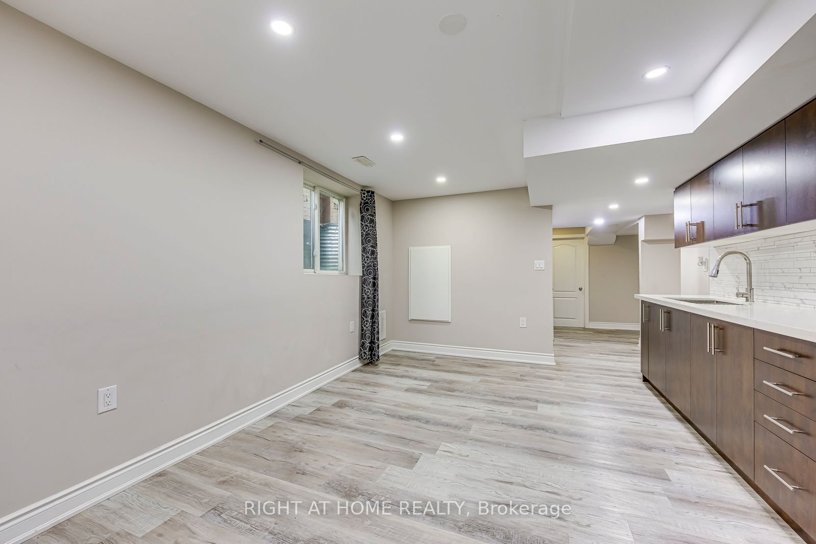 99 Masters Green Crescent Bsmt Property Photo 15