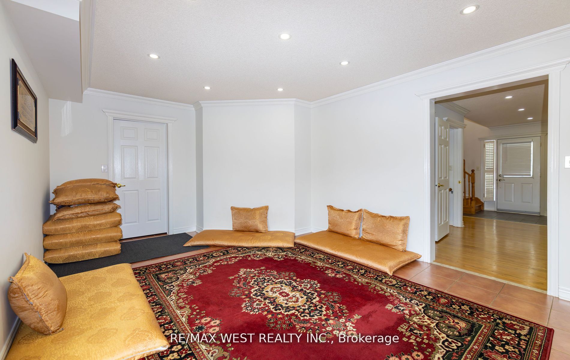 56 Meadow Oak Place Property Photo 17