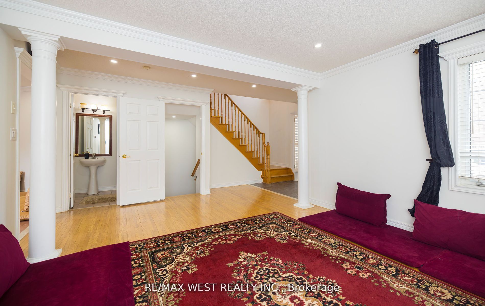 56 Meadow Oak Place Property Photo 18