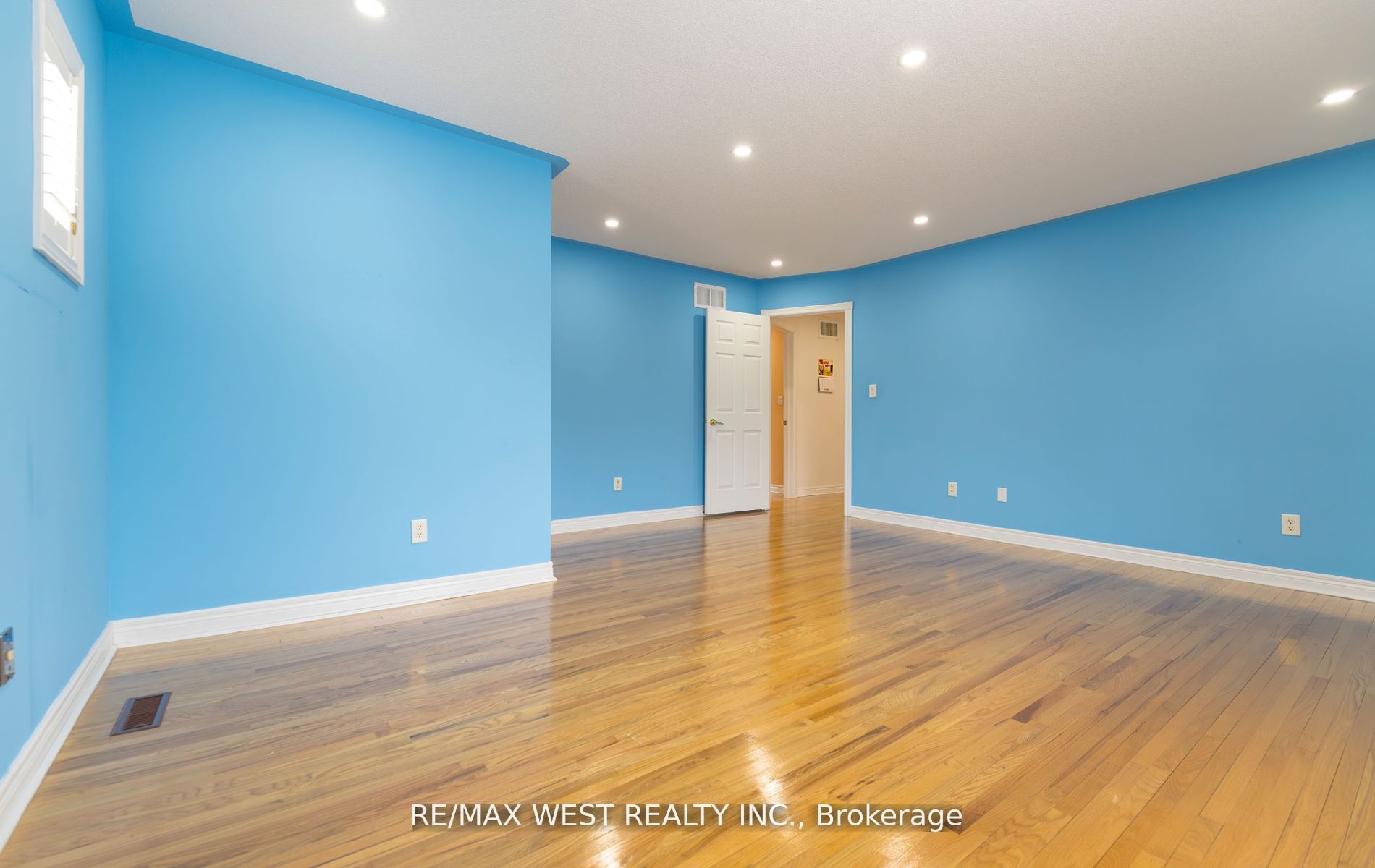 56 Meadow Oak Place Property Photo 26